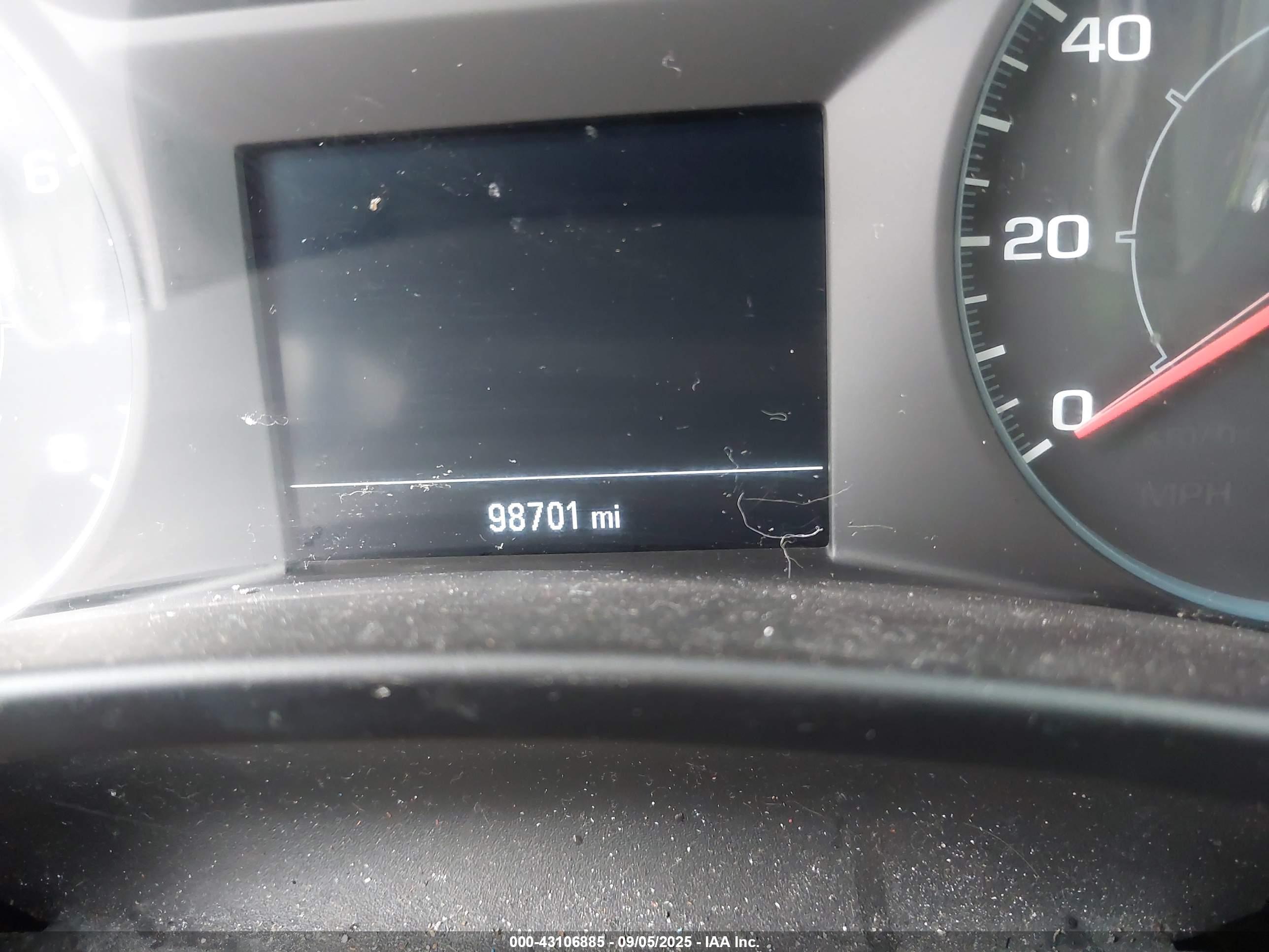 CHEVROLET EQUINOX image 7