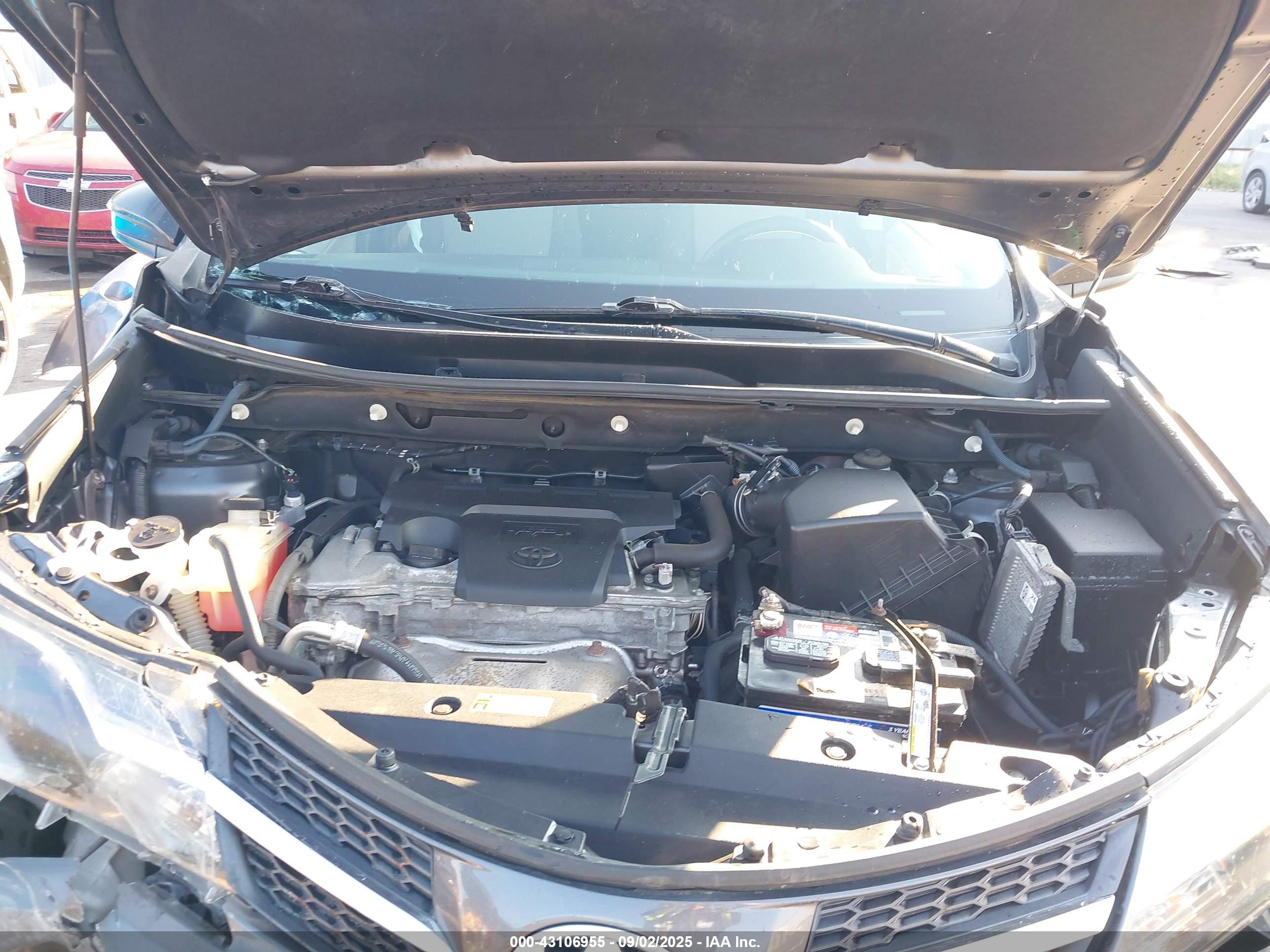 TOYOTA RAV4 image 10