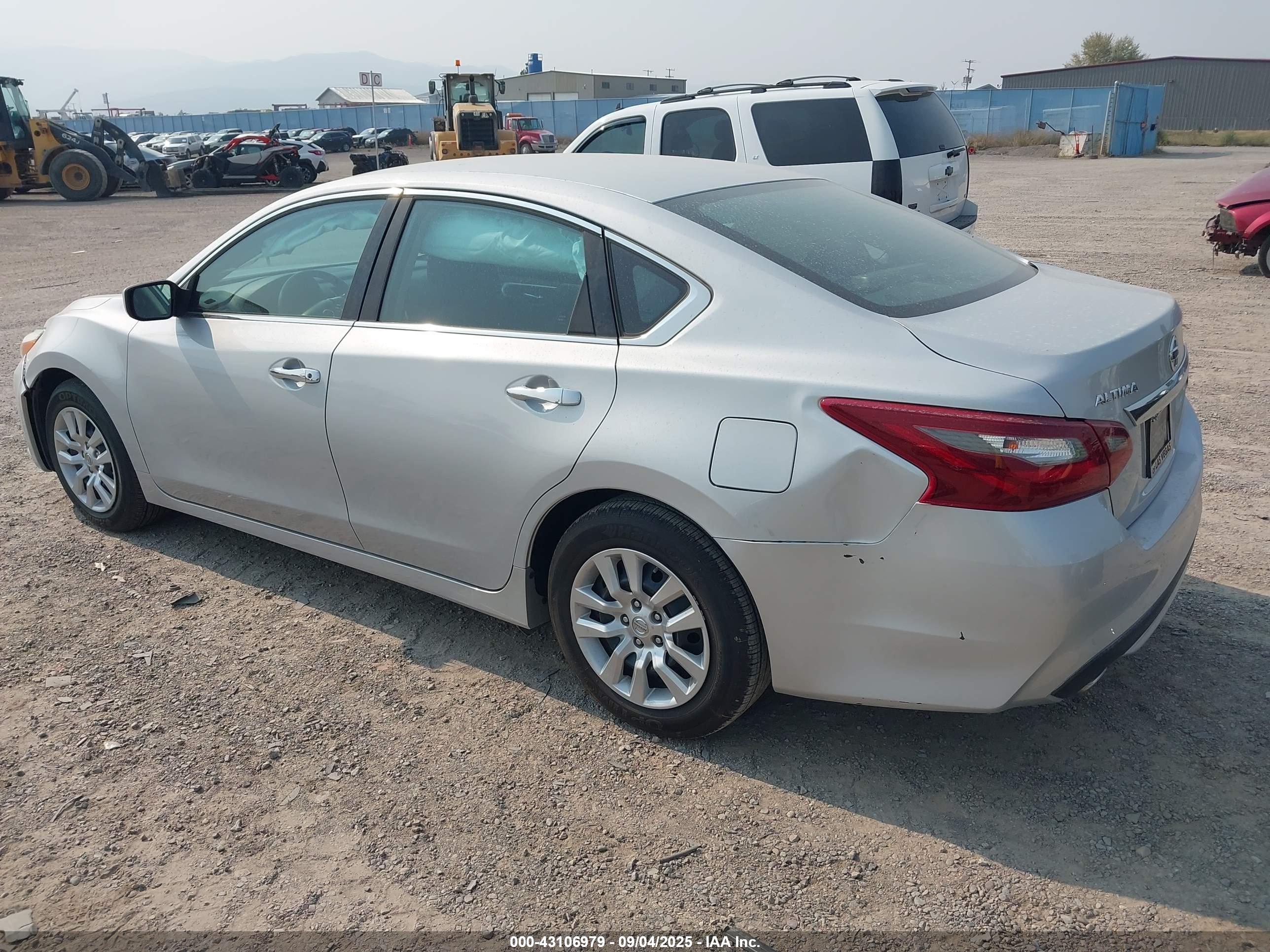 NISSAN ALTIMA image 3