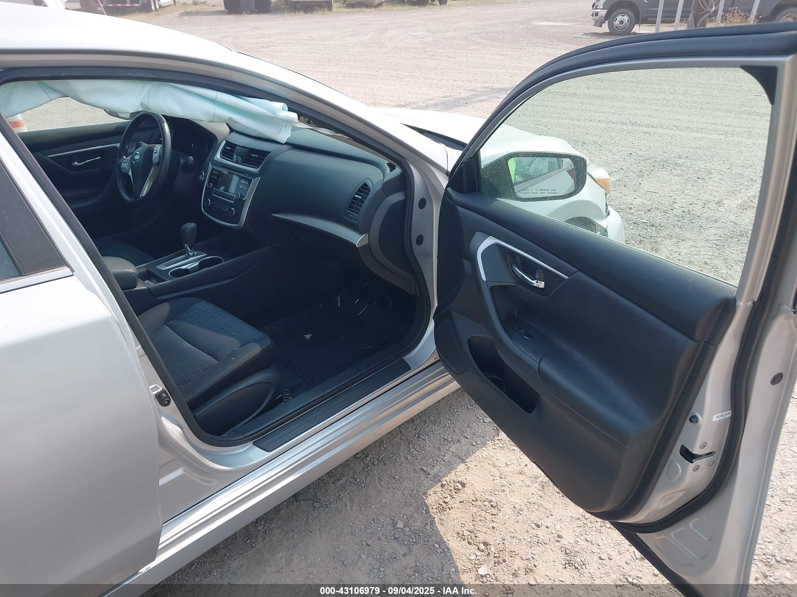 NISSAN ALTIMA image 5