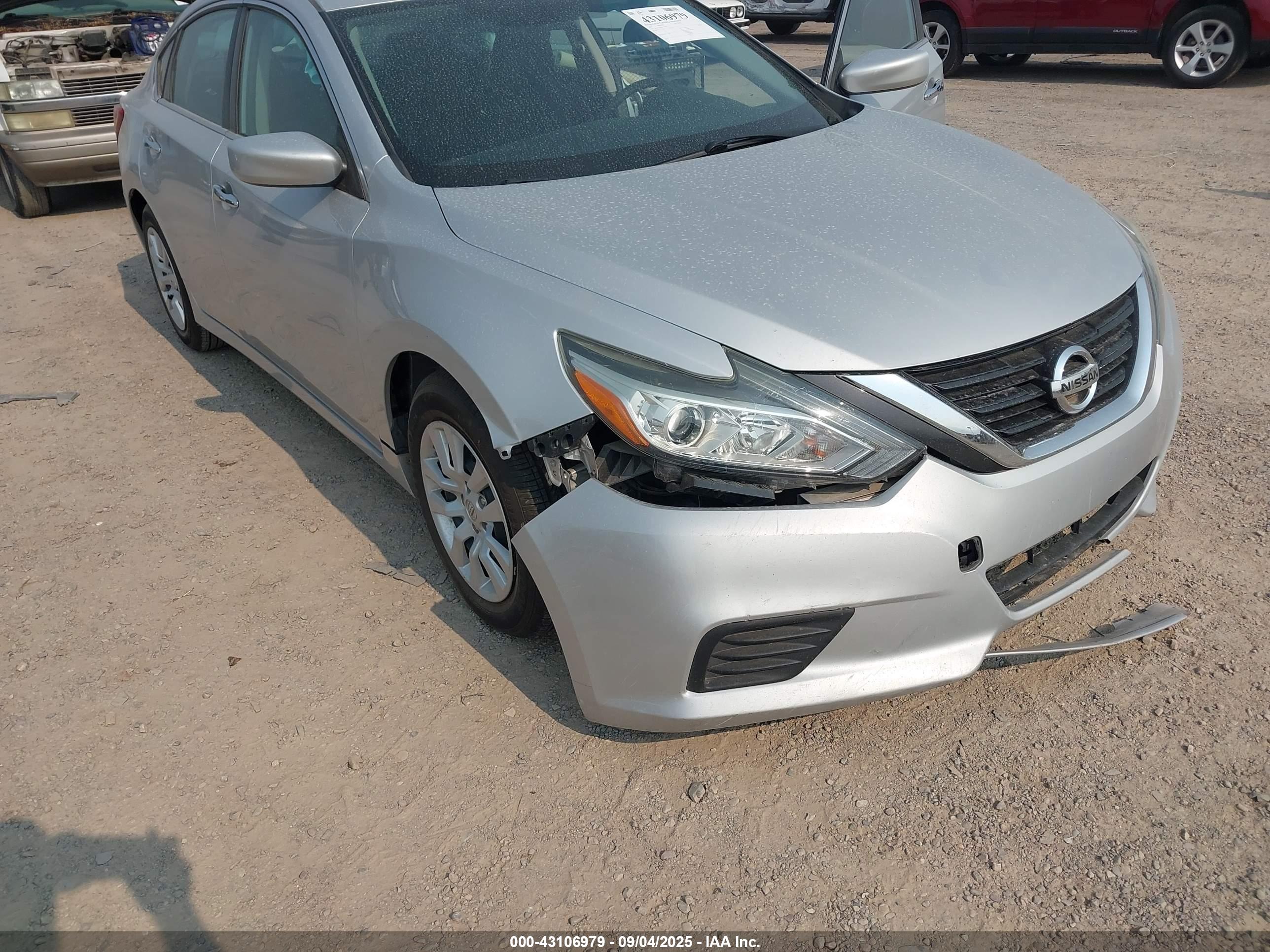 NISSAN ALTIMA image 6
