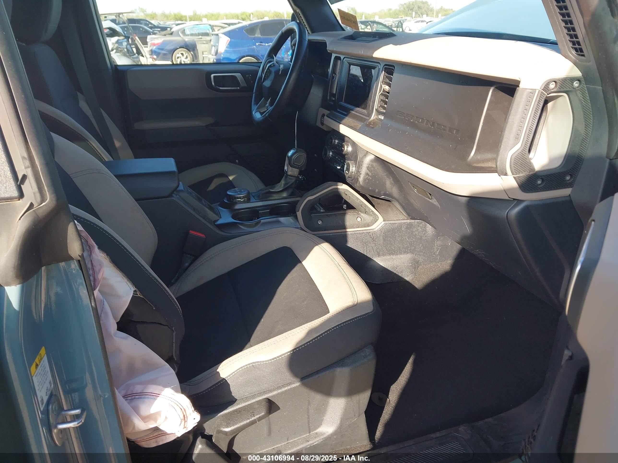 FORD BRONCO image 5