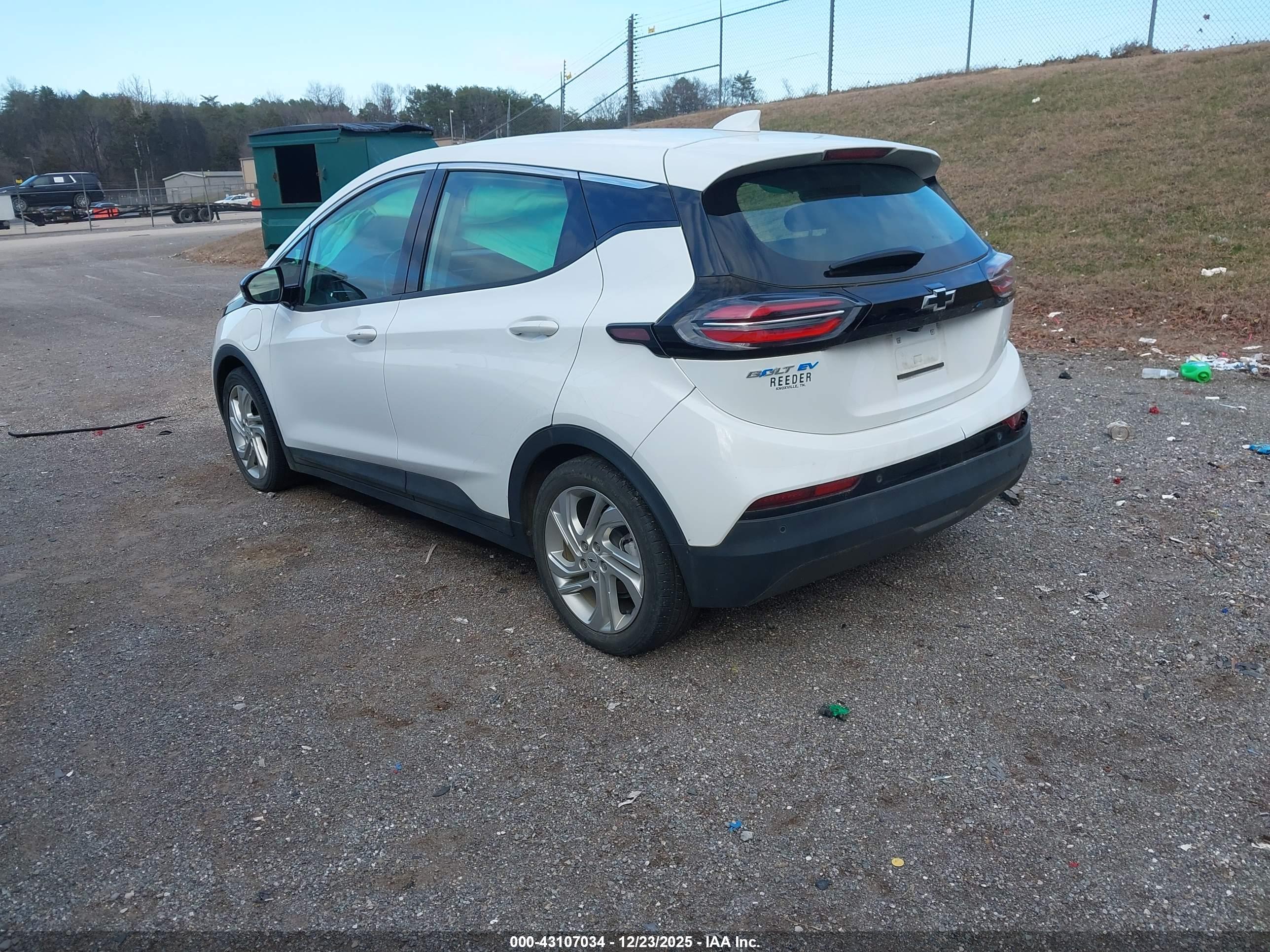 CHEVROLET BOLT image 3