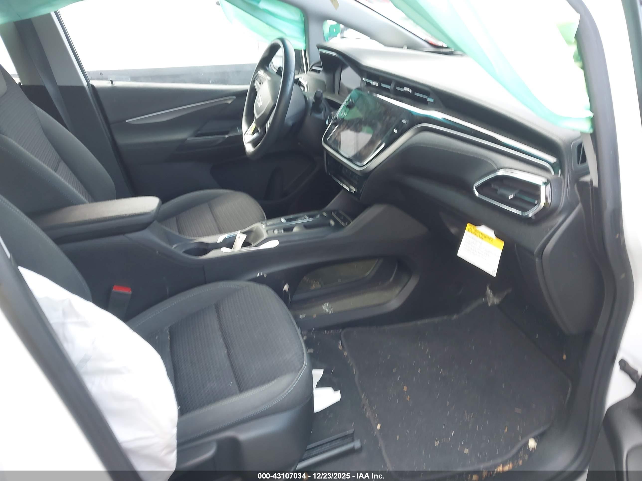 CHEVROLET BOLT image 5
