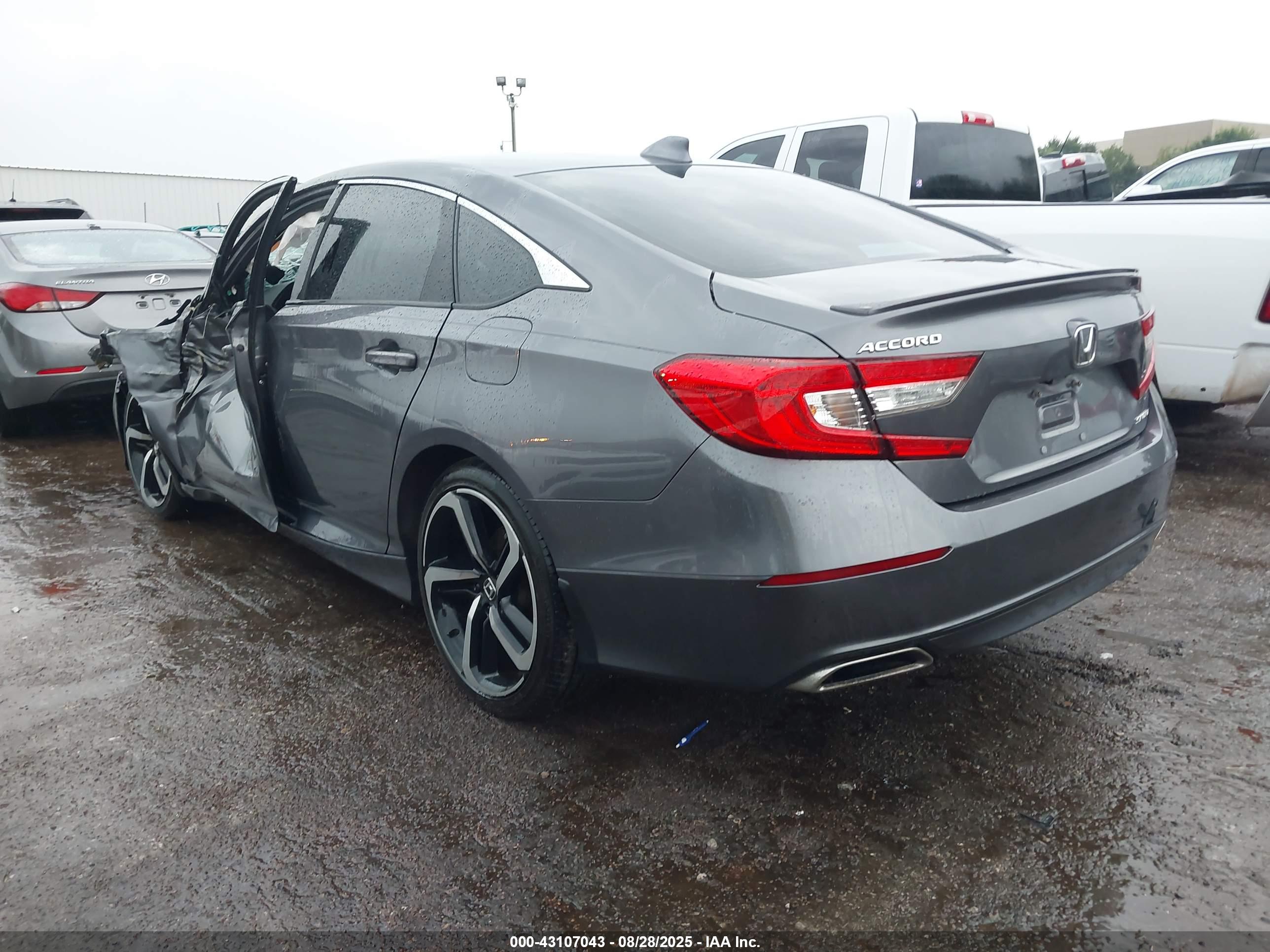 HONDA ACCORD image 3