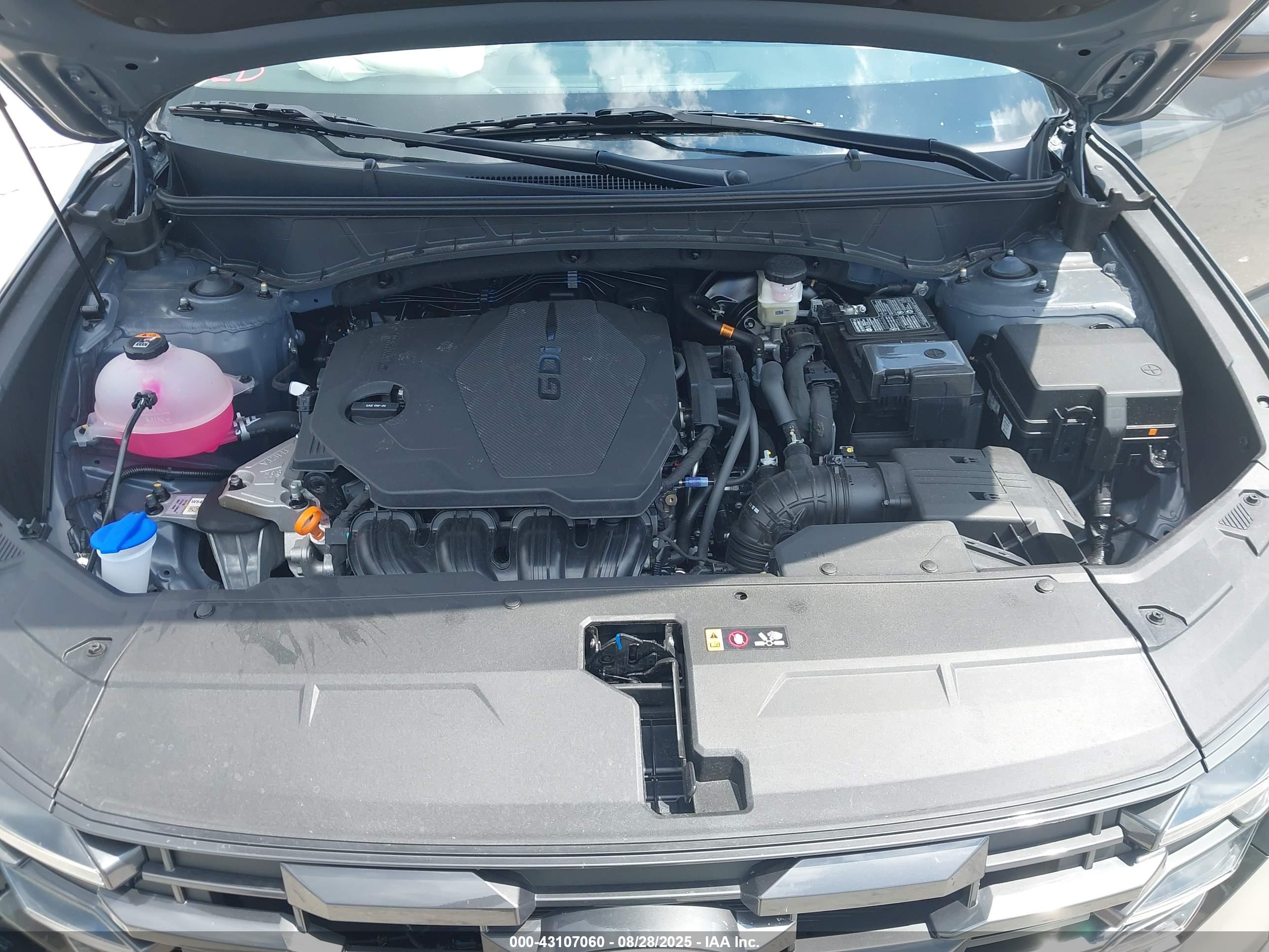 HYUNDAI TUCSON image 10