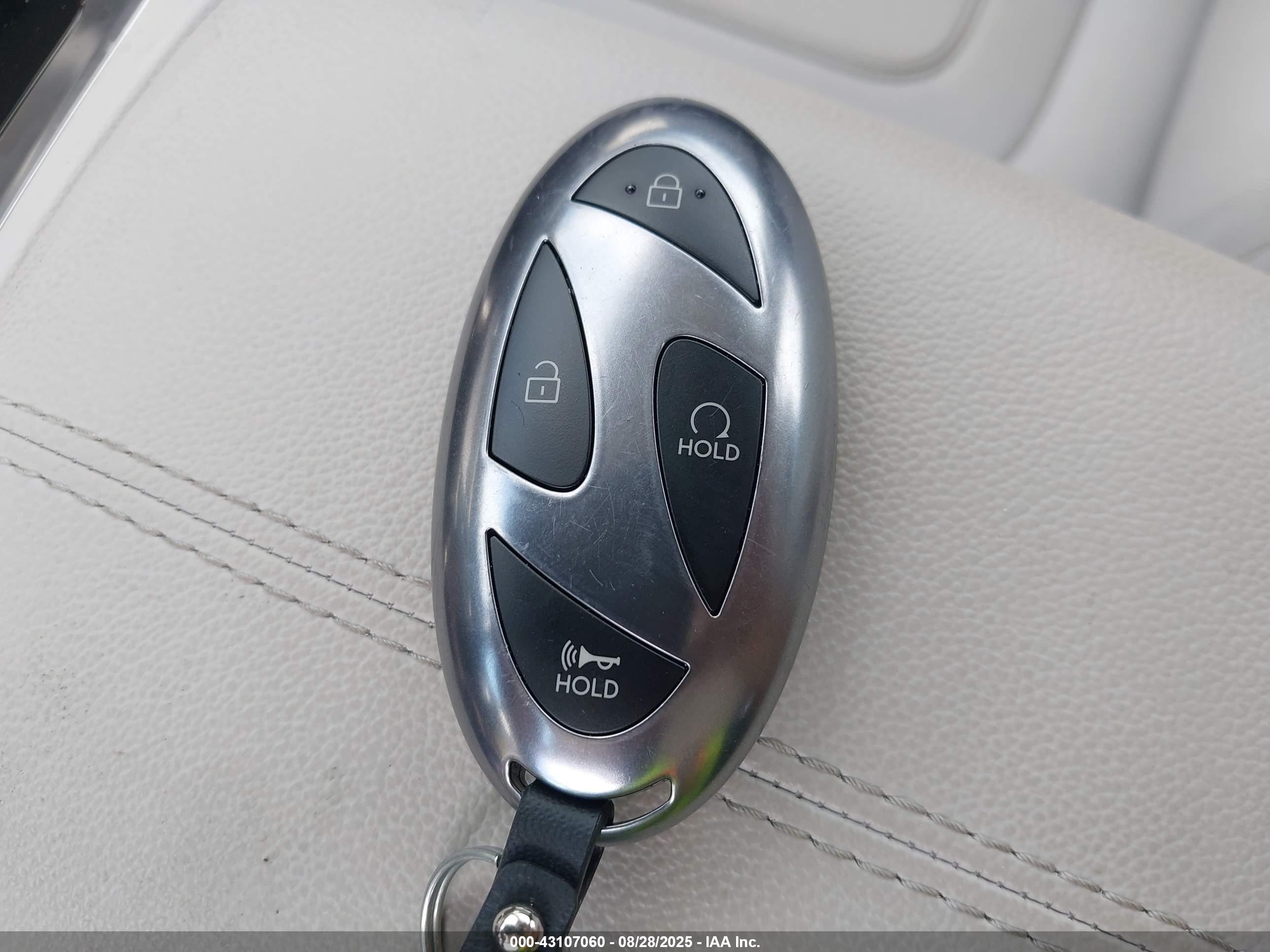 HYUNDAI TUCSON image 11
