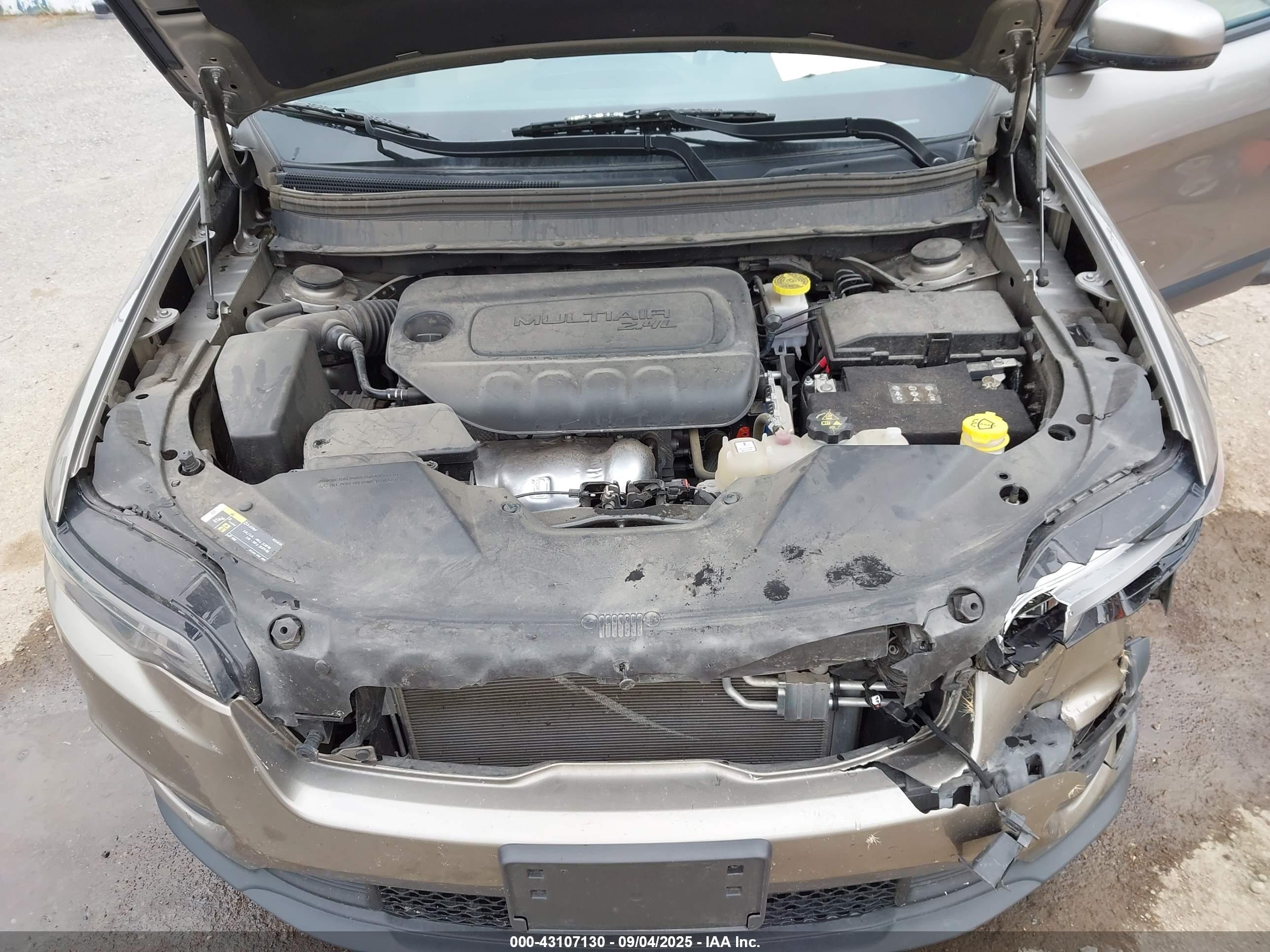 JEEP CHEROKEE image 10