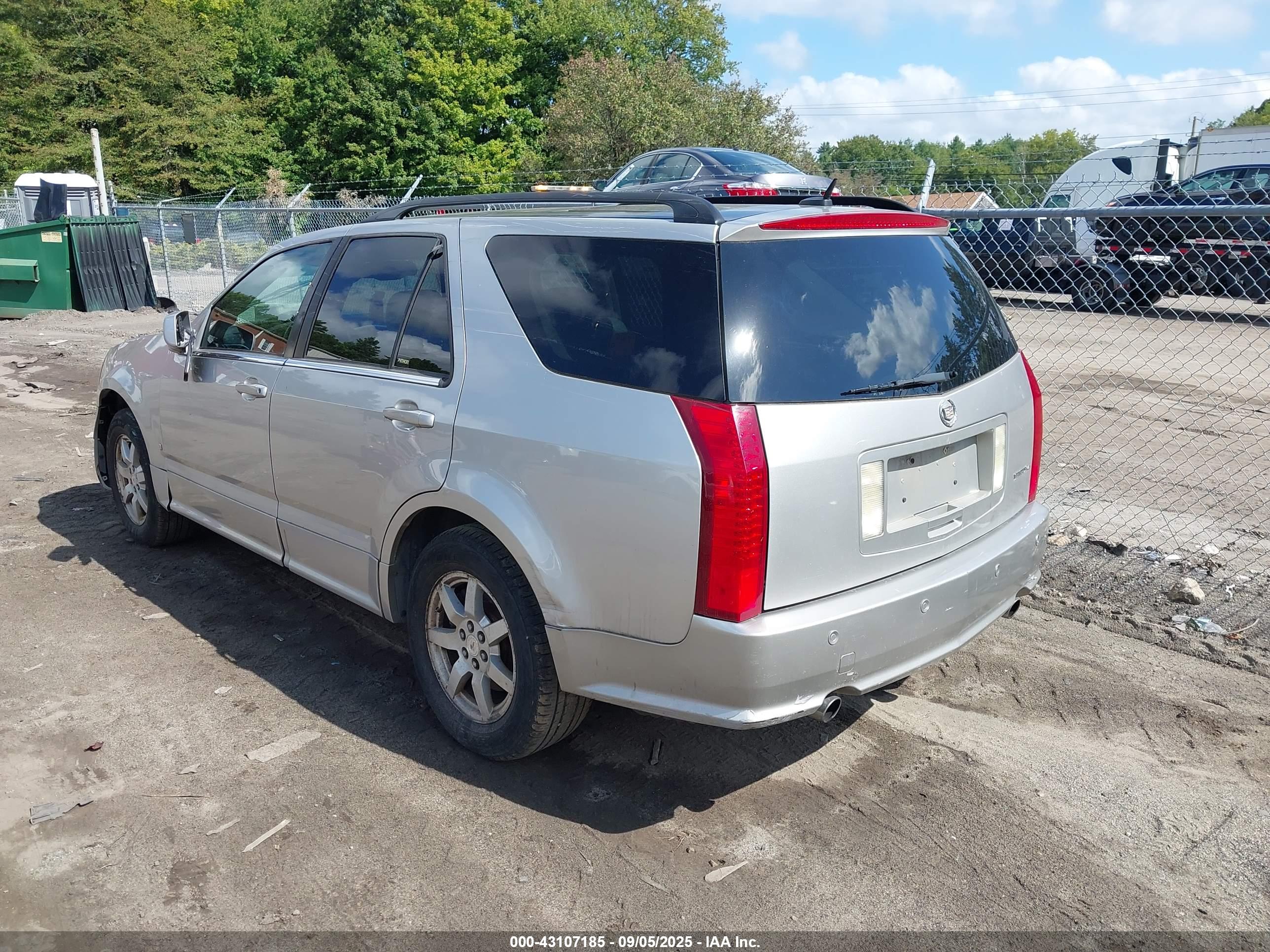 CADILLAC SRX image 3