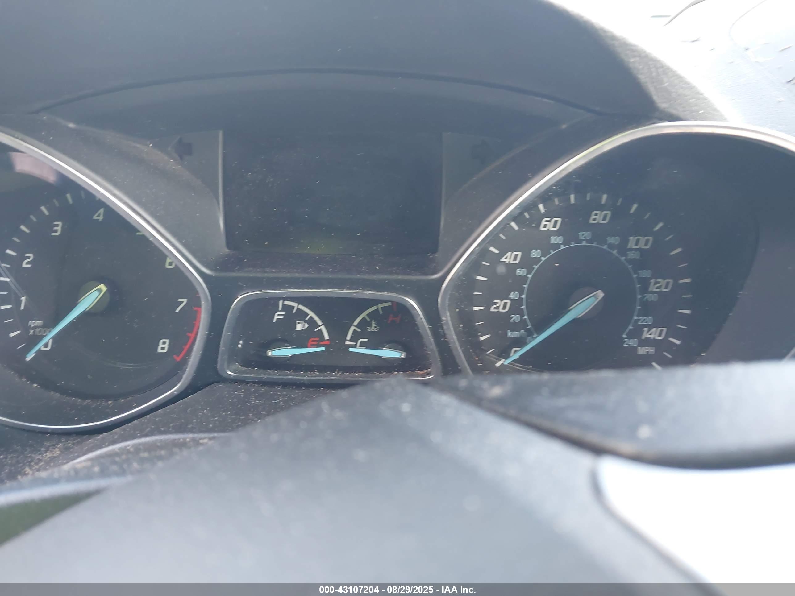 FORD ESCAPE image 7