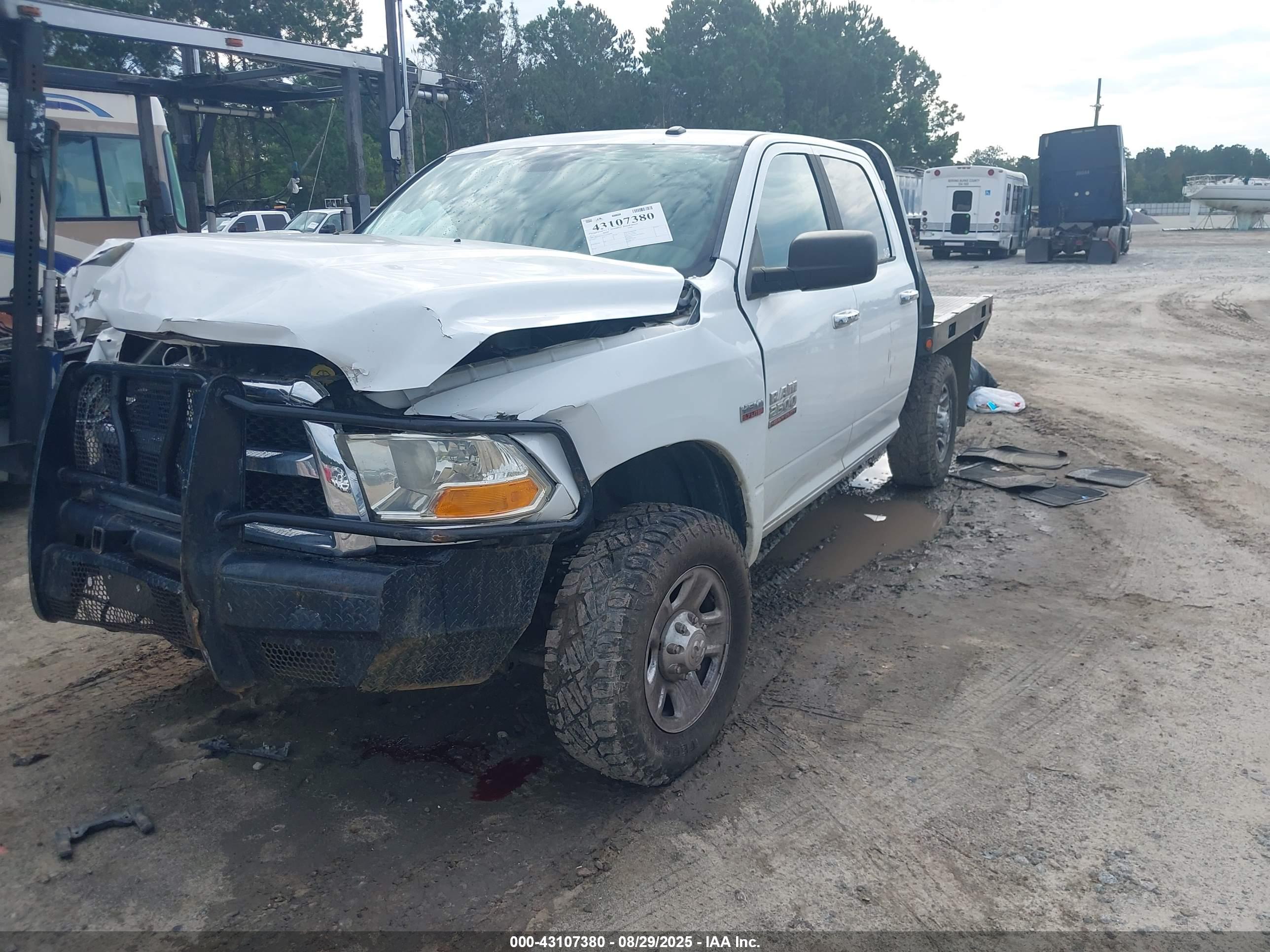 RAM 2500 image 2