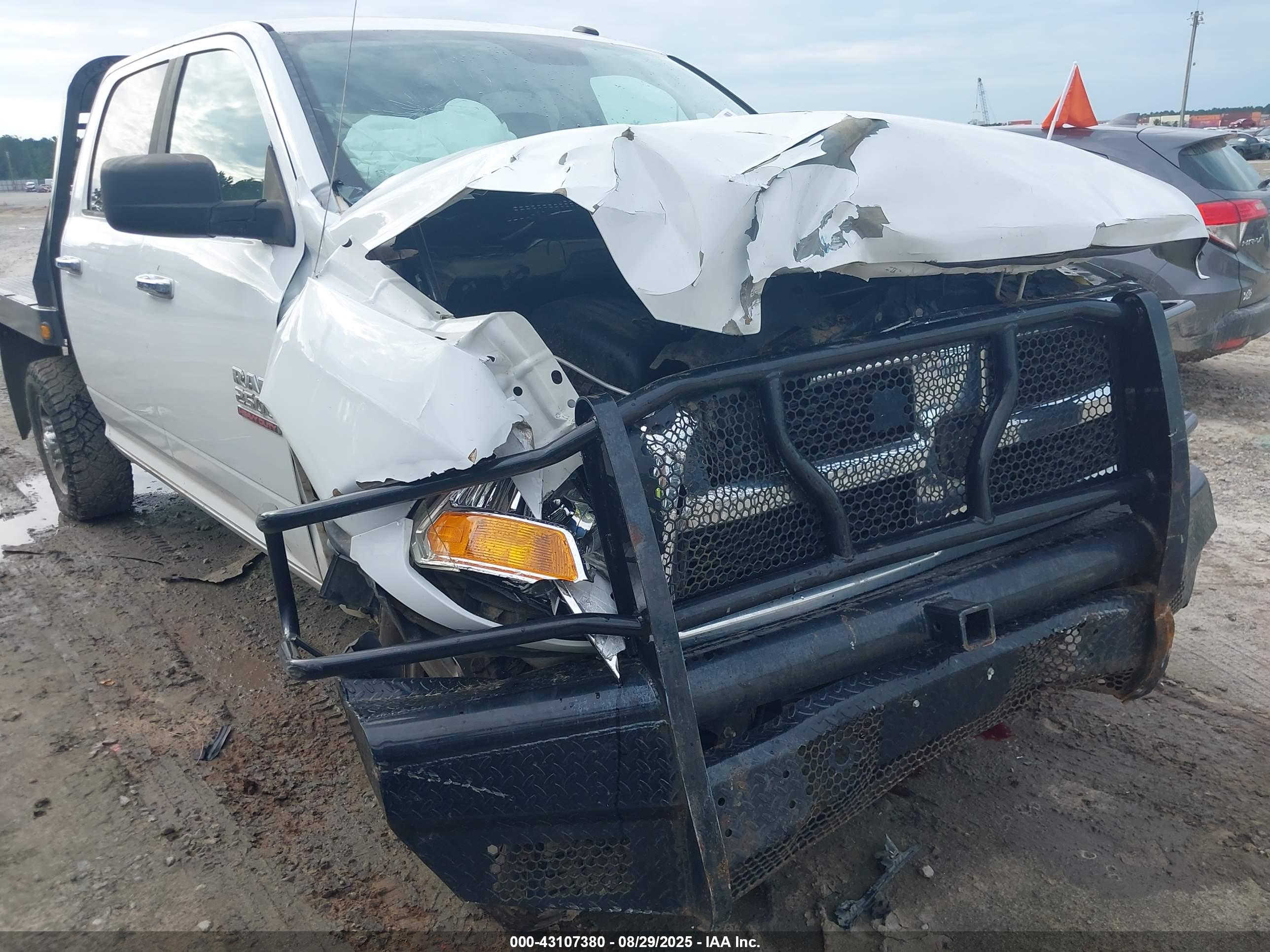 RAM 2500 image 6
