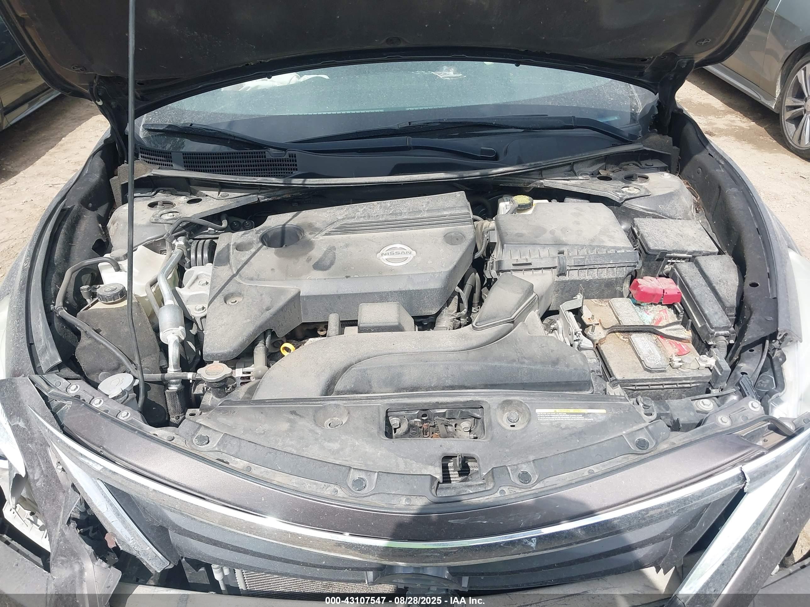 NISSAN ALTIMA image 10
