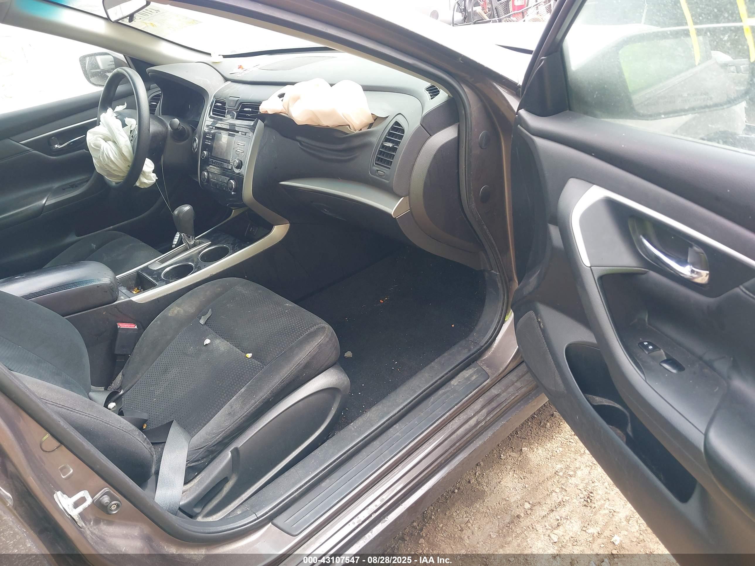NISSAN ALTIMA image 5