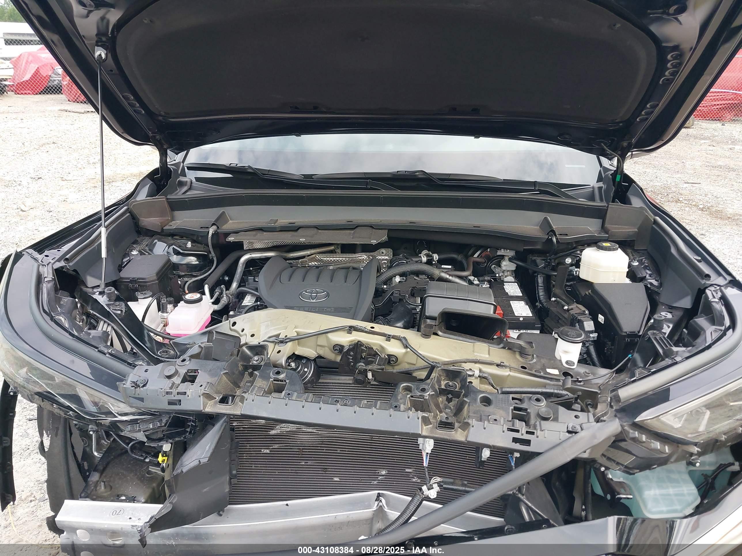 TOYOTA GRAND image 10