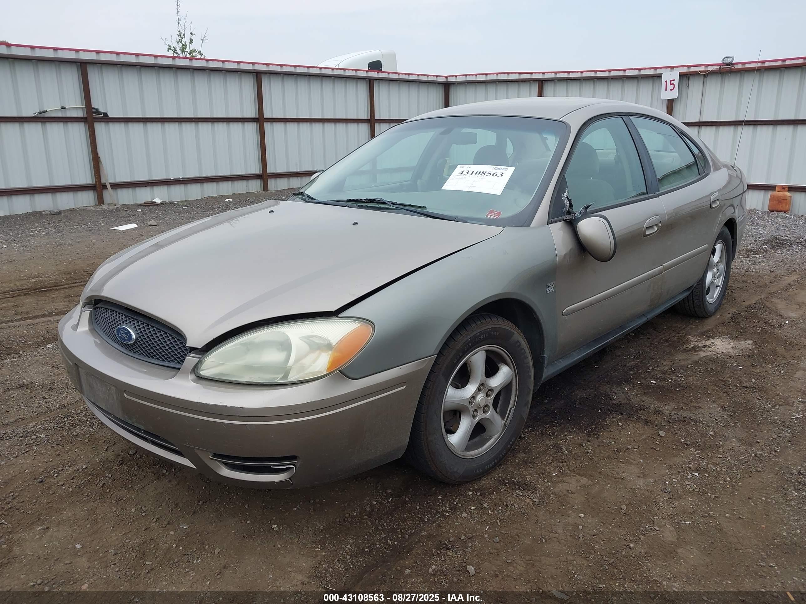 FORD TAURUS image 2