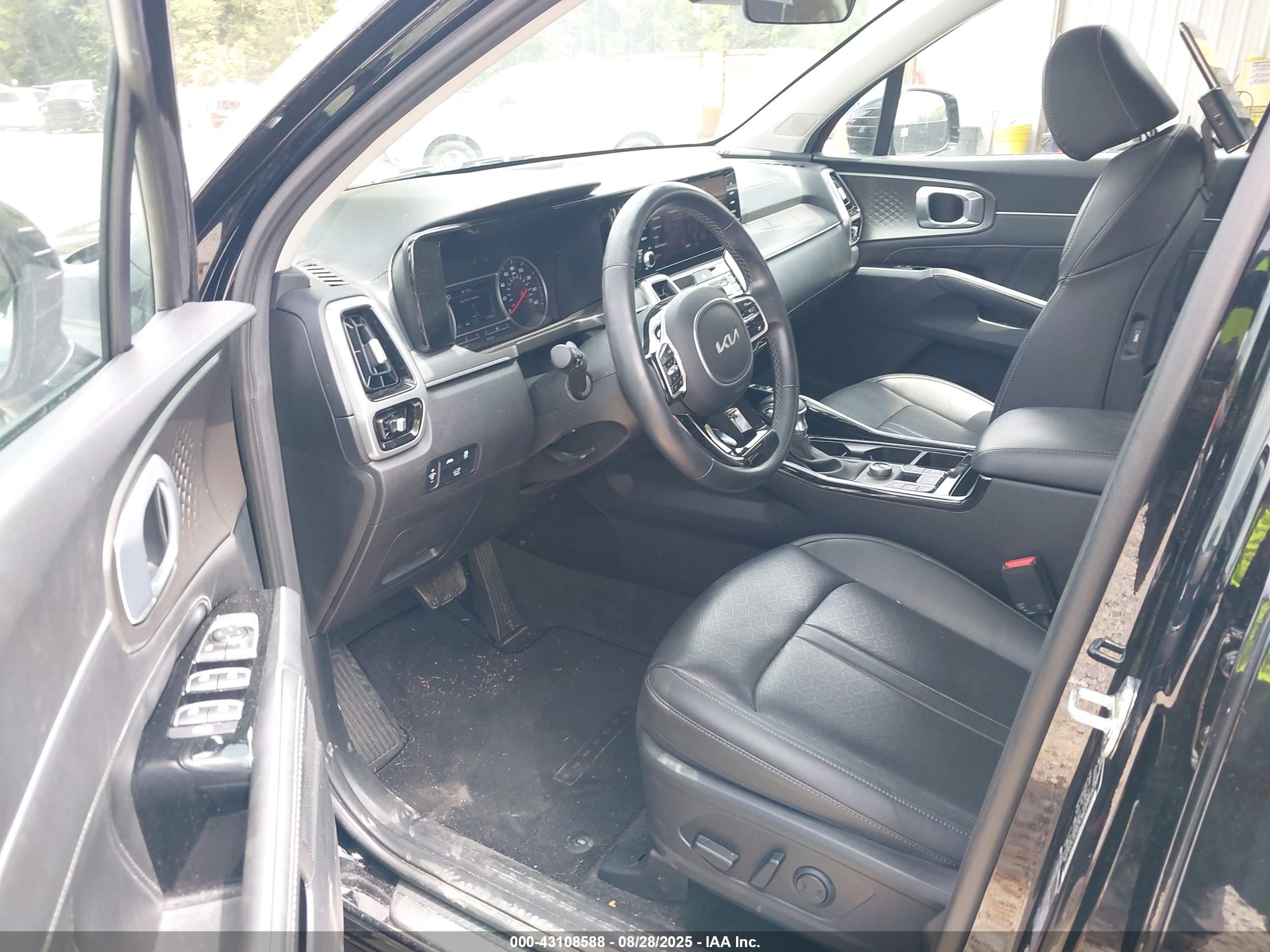 KIA SORENTO image 5