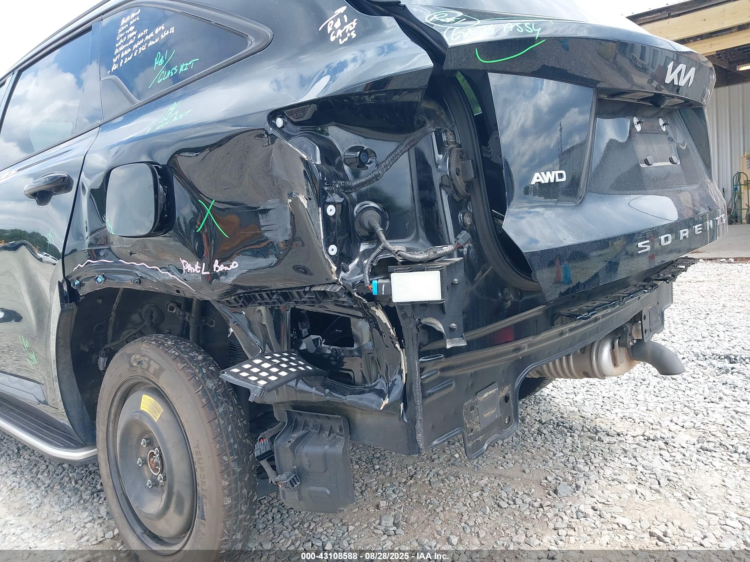 KIA SORENTO image 6