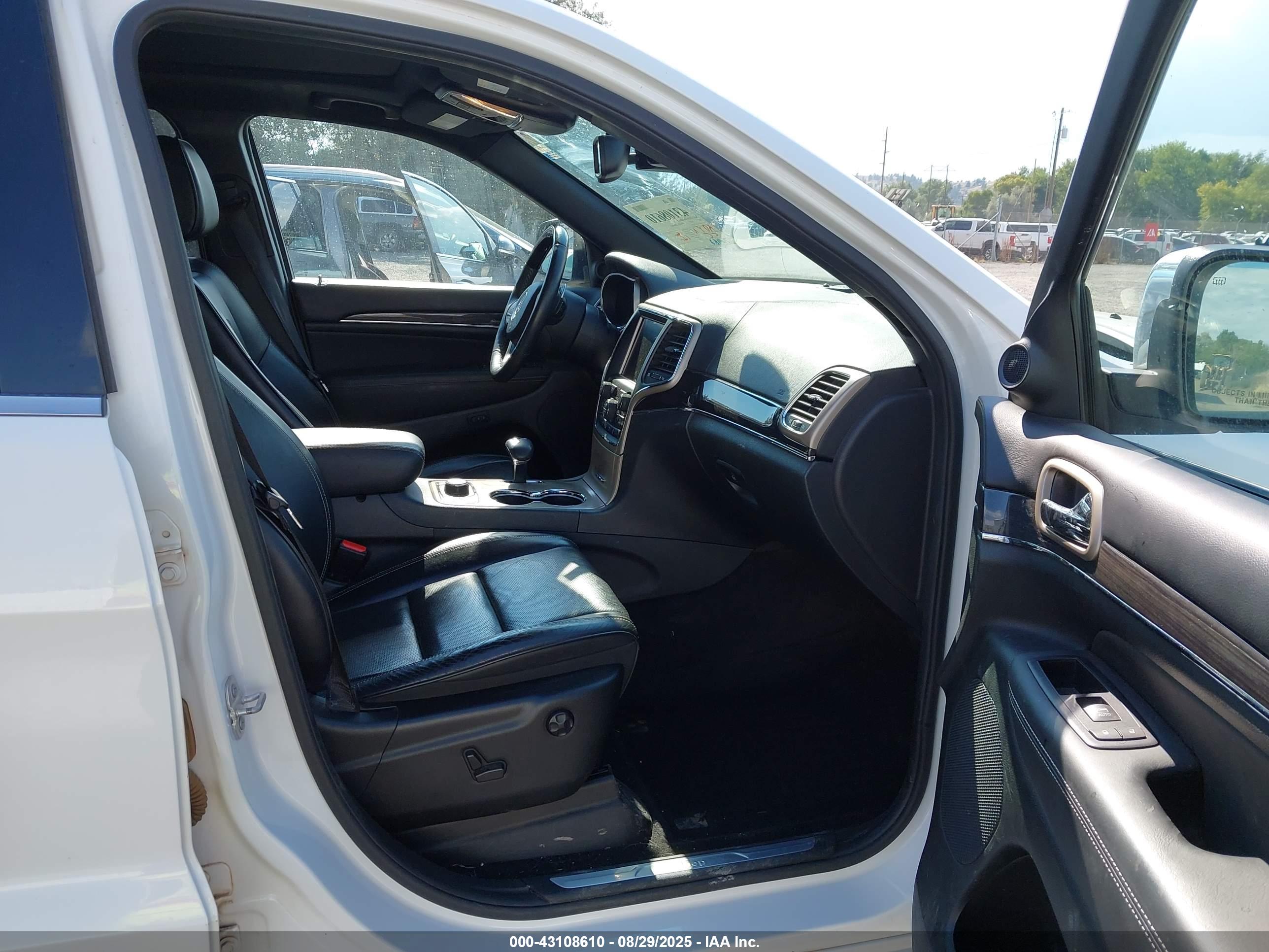 JEEP GRAND image 5