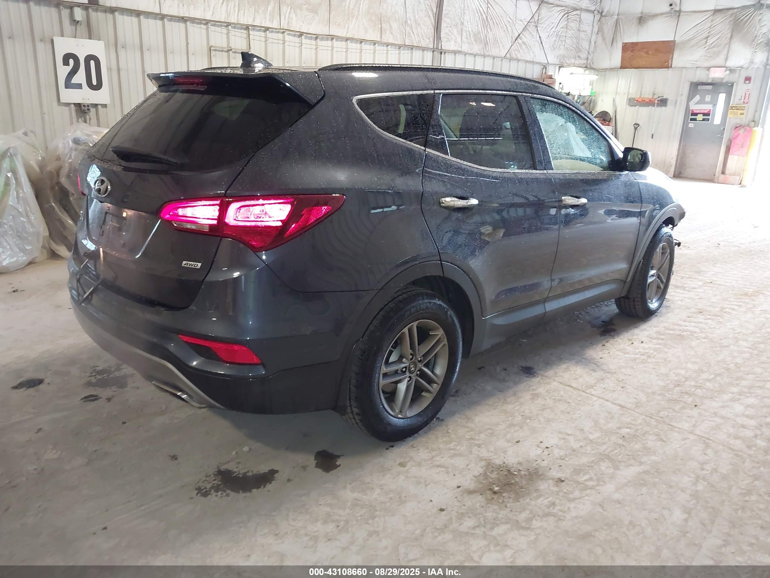 HYUNDAI SANTA image 4