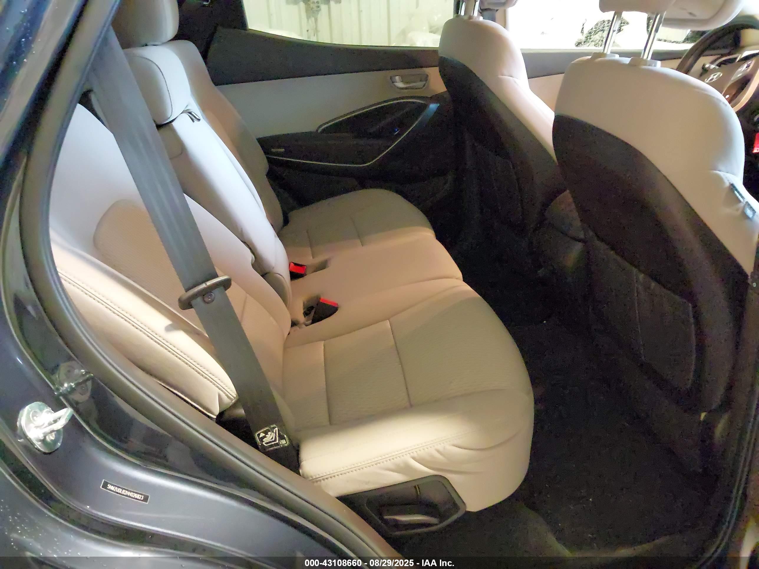 HYUNDAI SANTA image 8