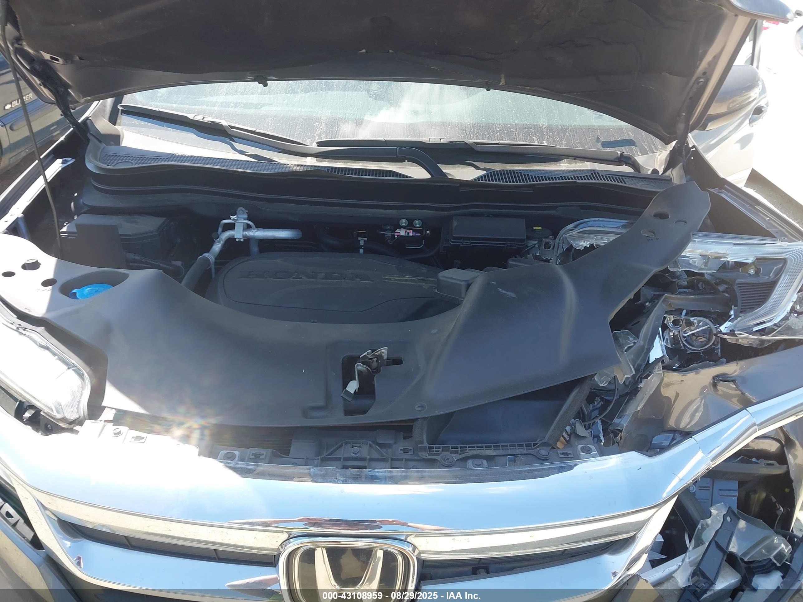 HONDA PILOT image 10