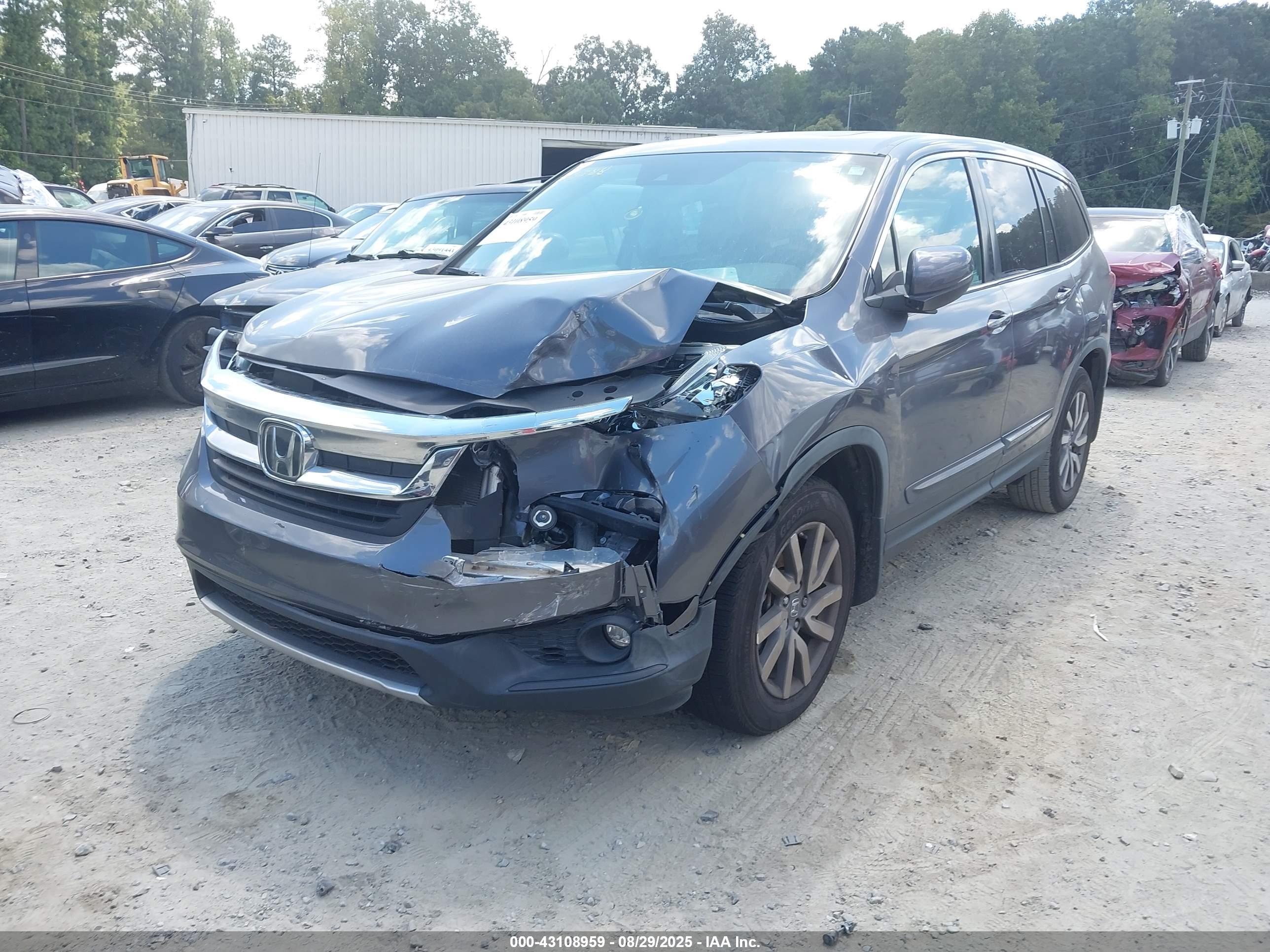HONDA PILOT image 2