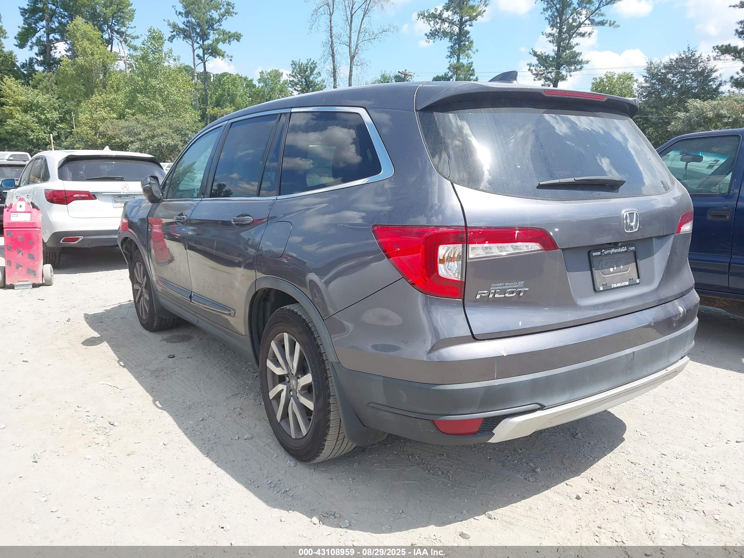 HONDA PILOT image 3