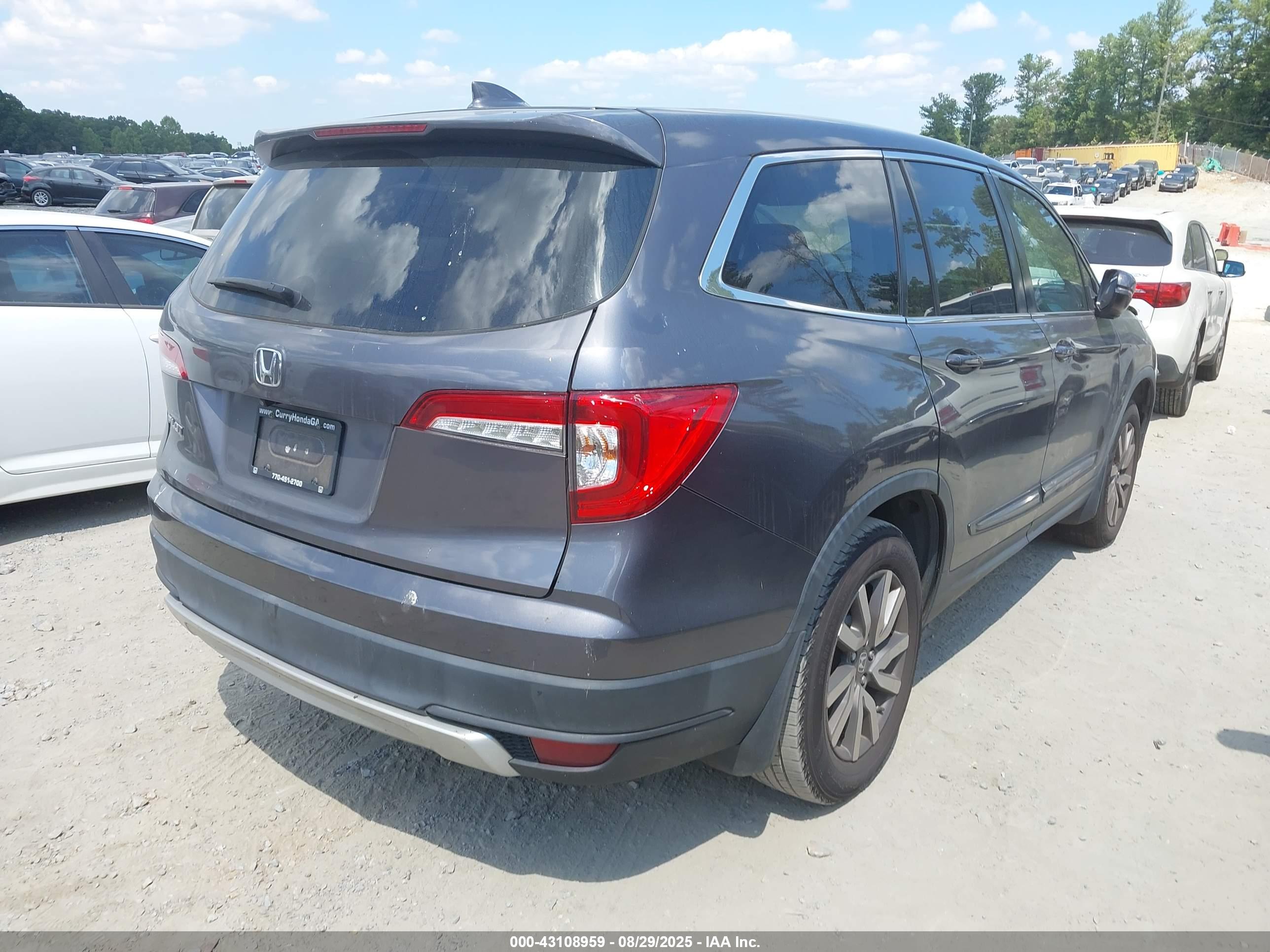 HONDA PILOT image 4
