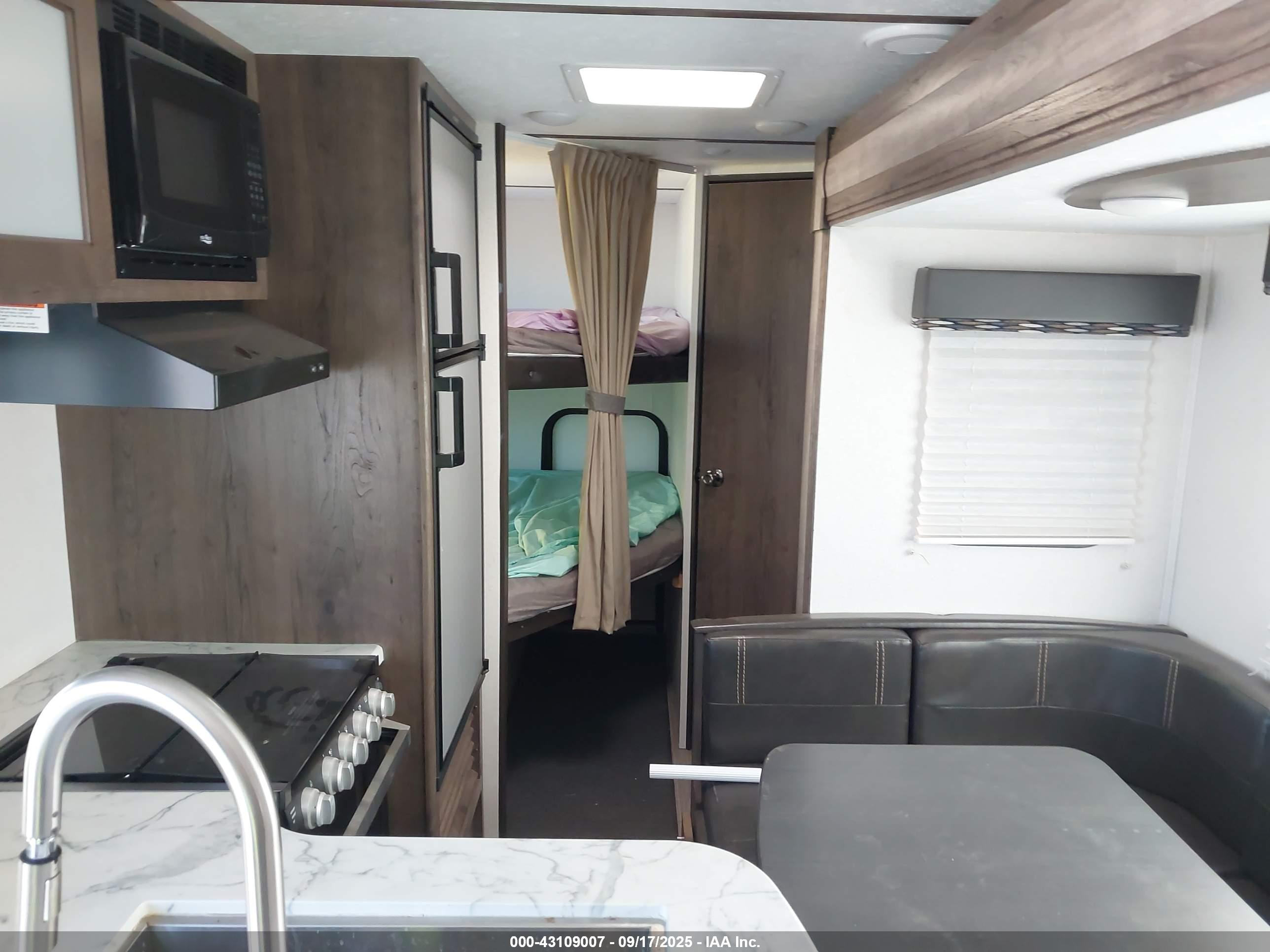 KEYSTONE RV image 8