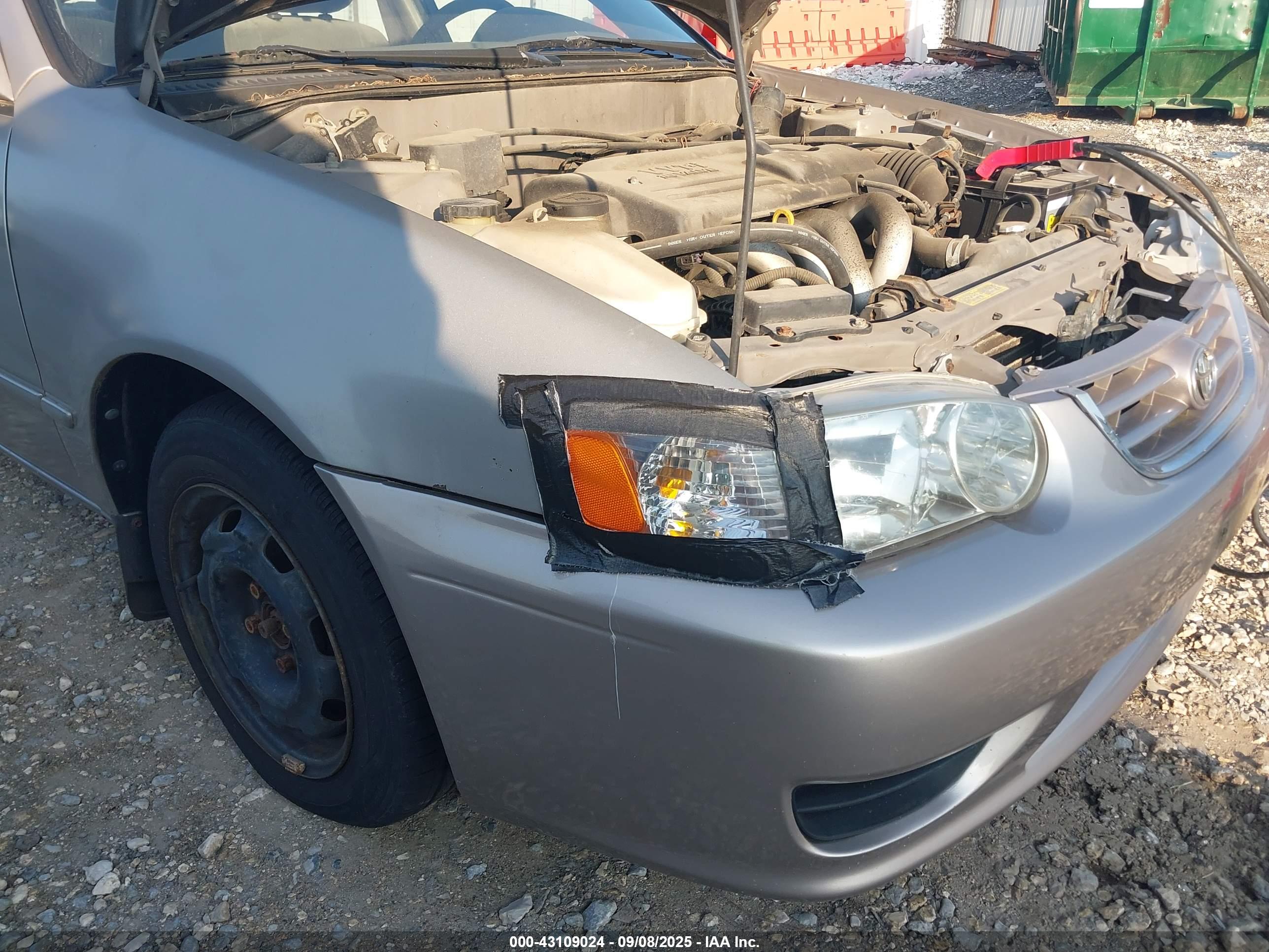 TOYOTA COROLLA image 6