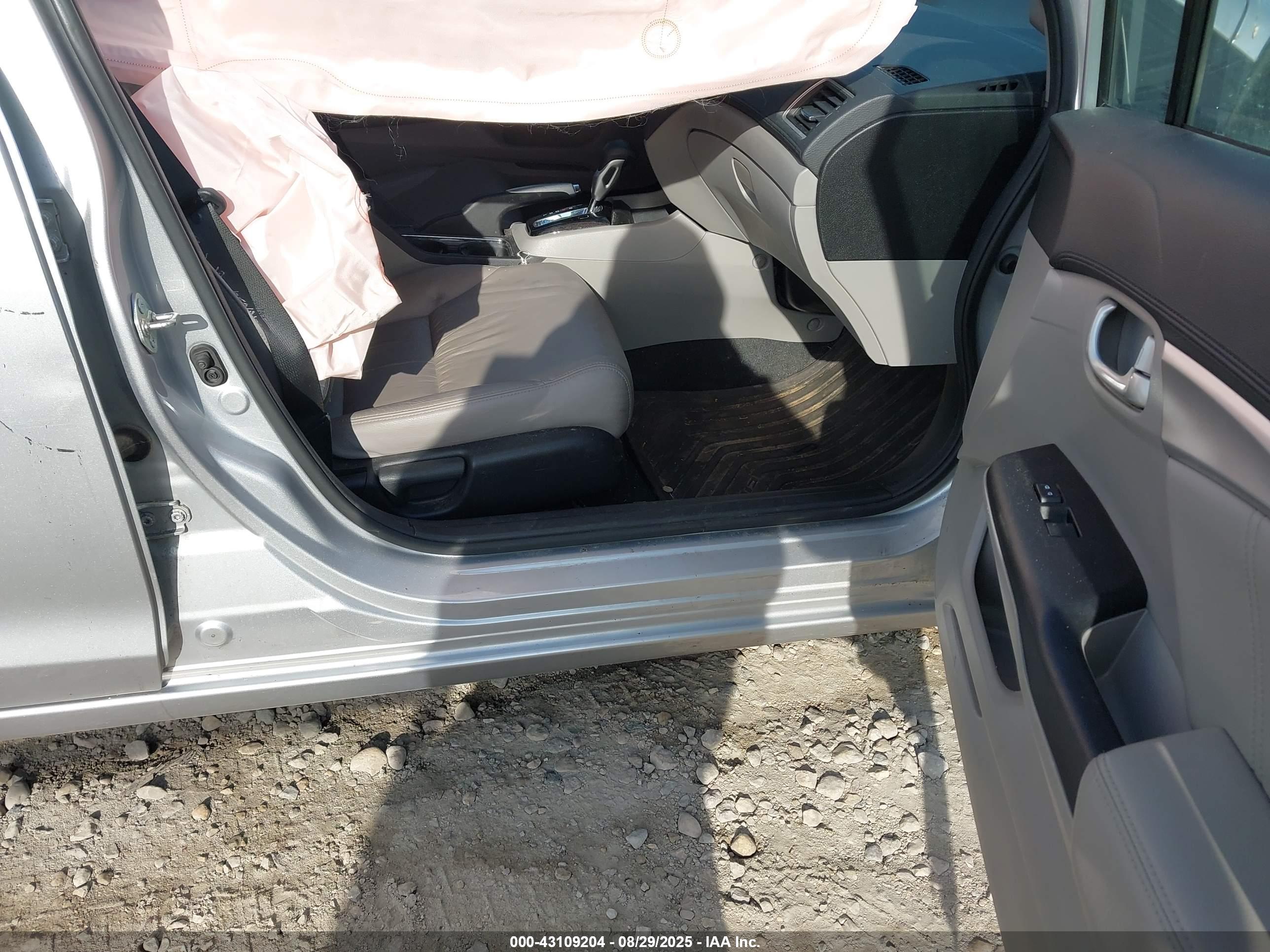HONDA CIVIC image 5