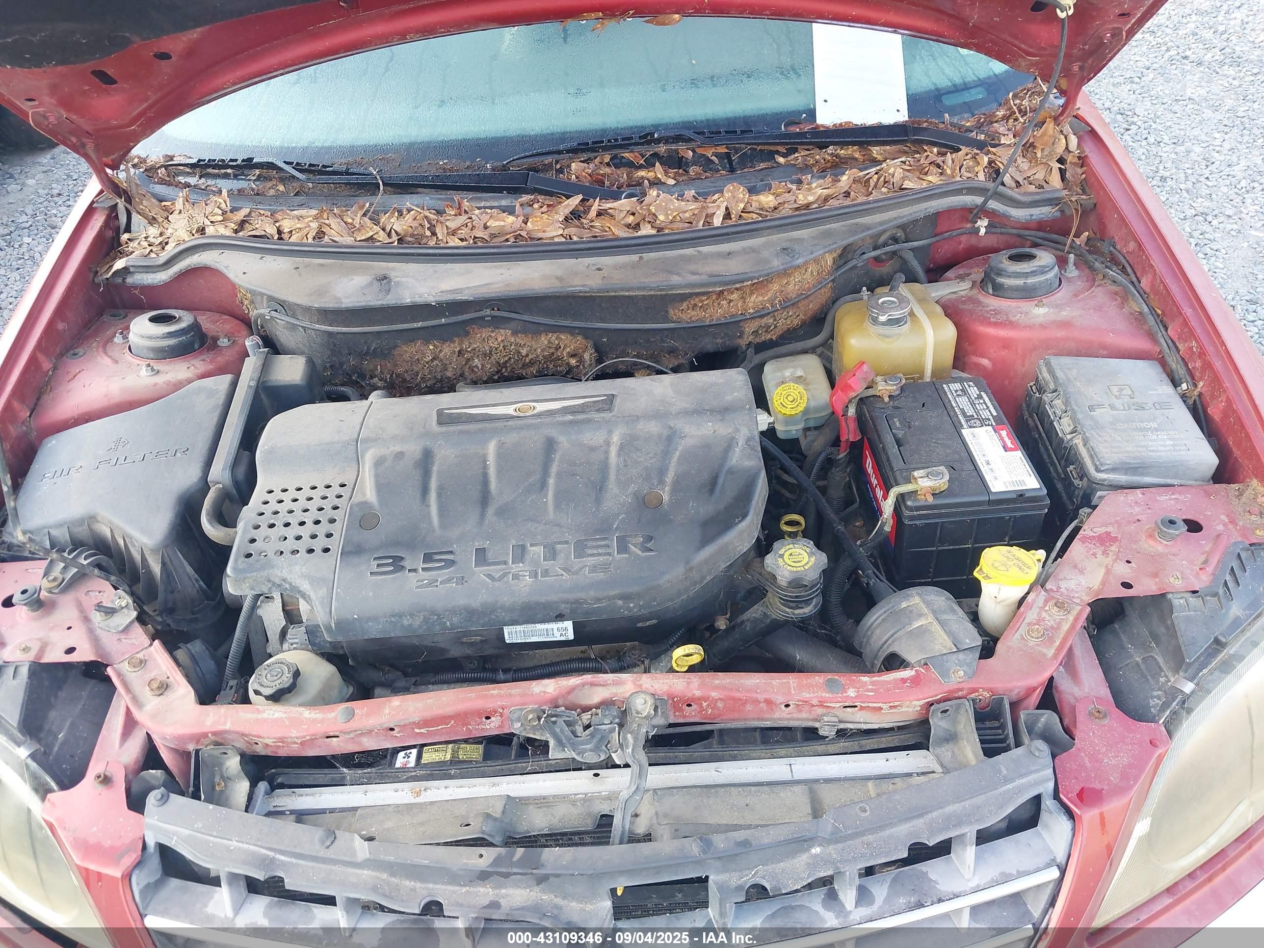 CHRYSLER PACIFICA image 10