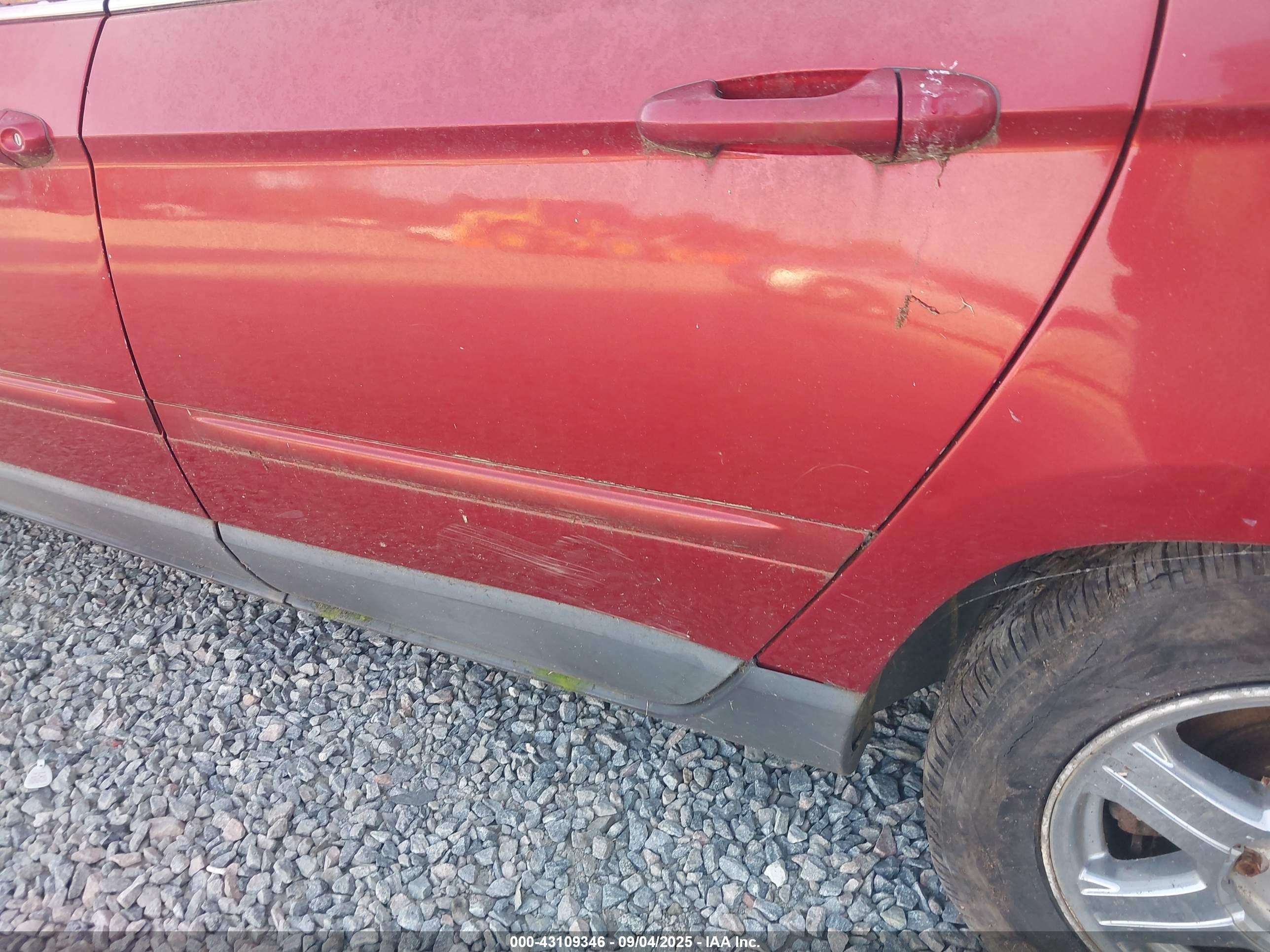 CHRYSLER PACIFICA image 6