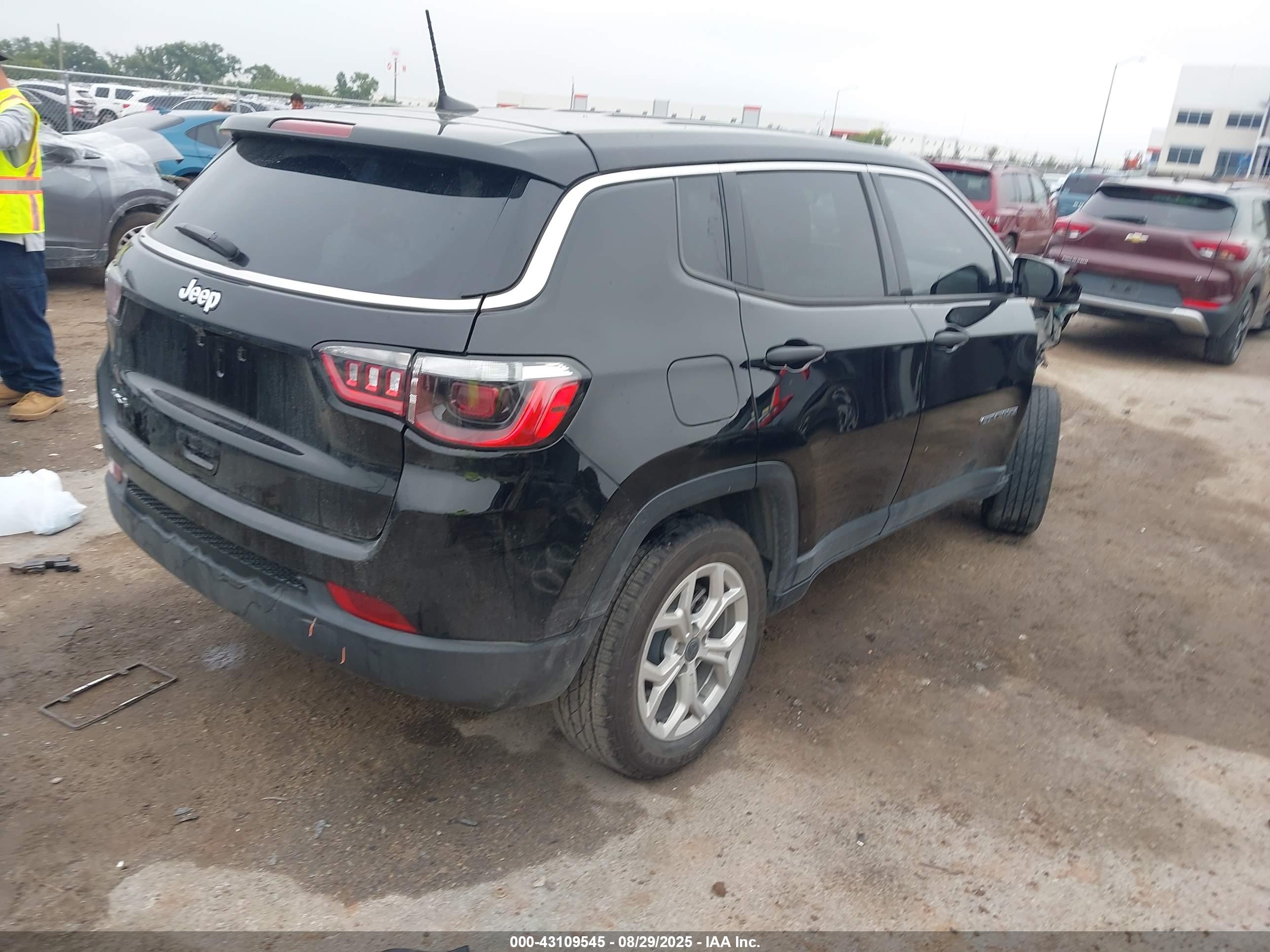JEEP COMPASS image 4