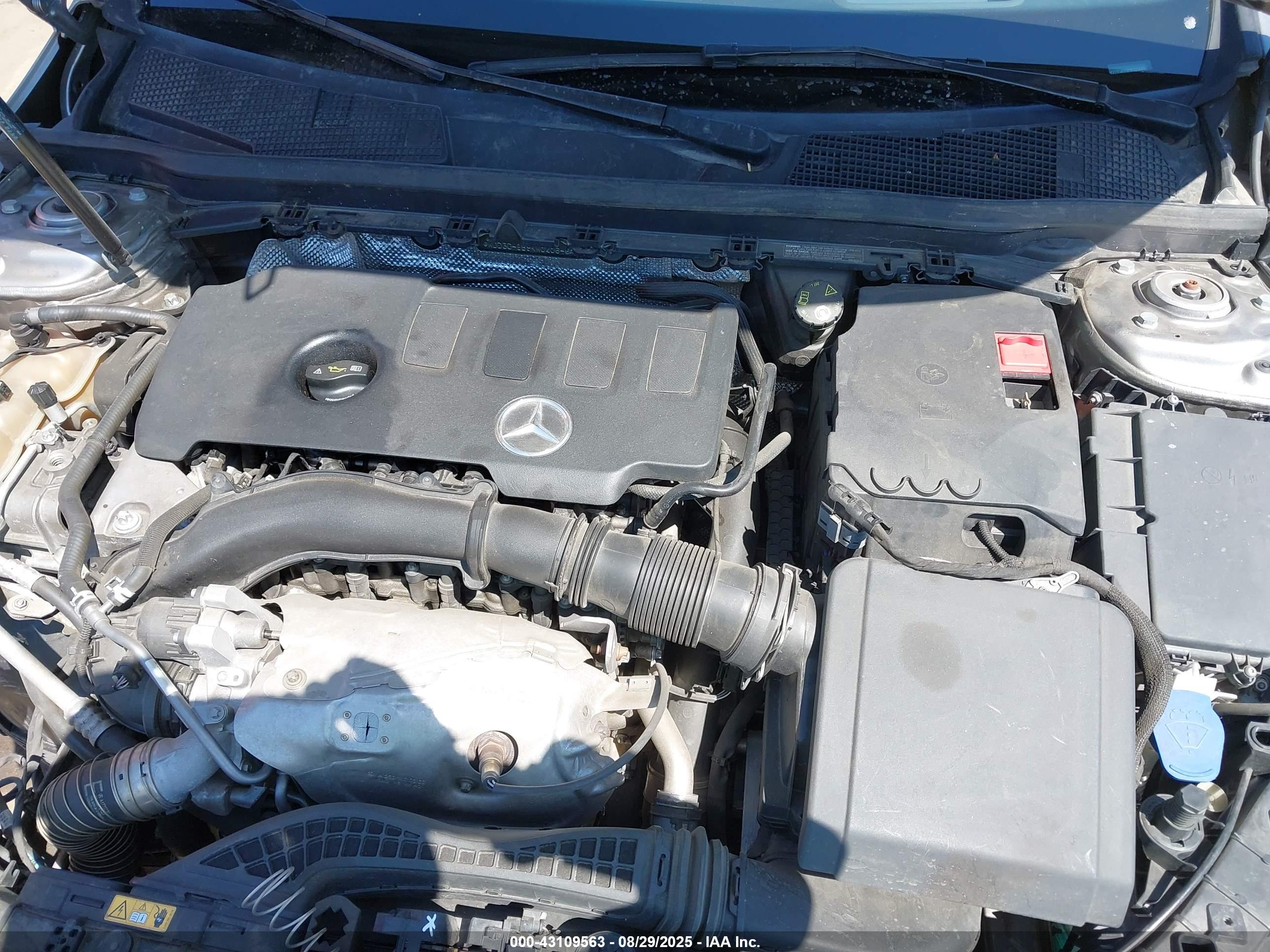 MERCEDES-BENZ A image 10