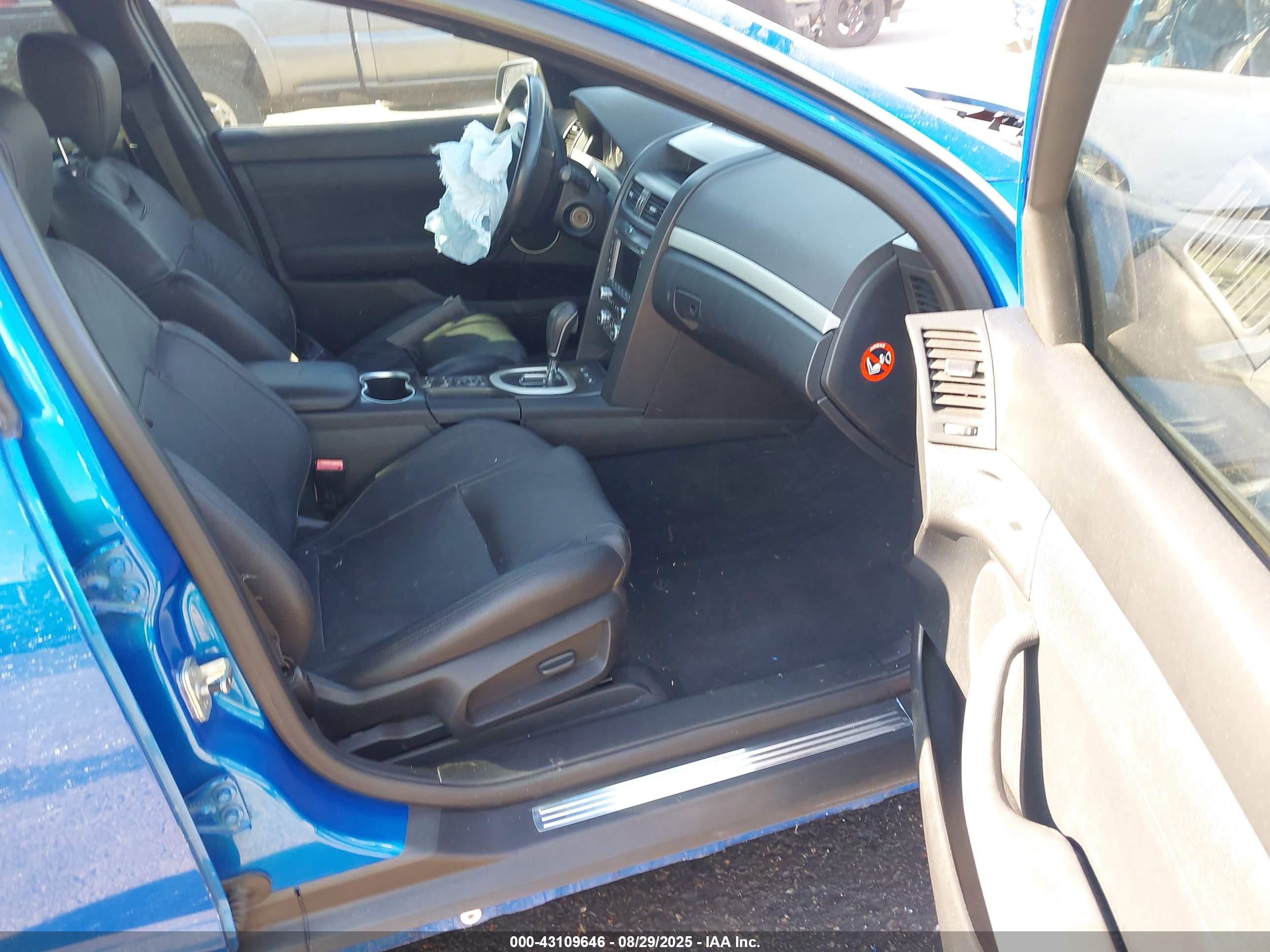 PONTIAC G8 image 5