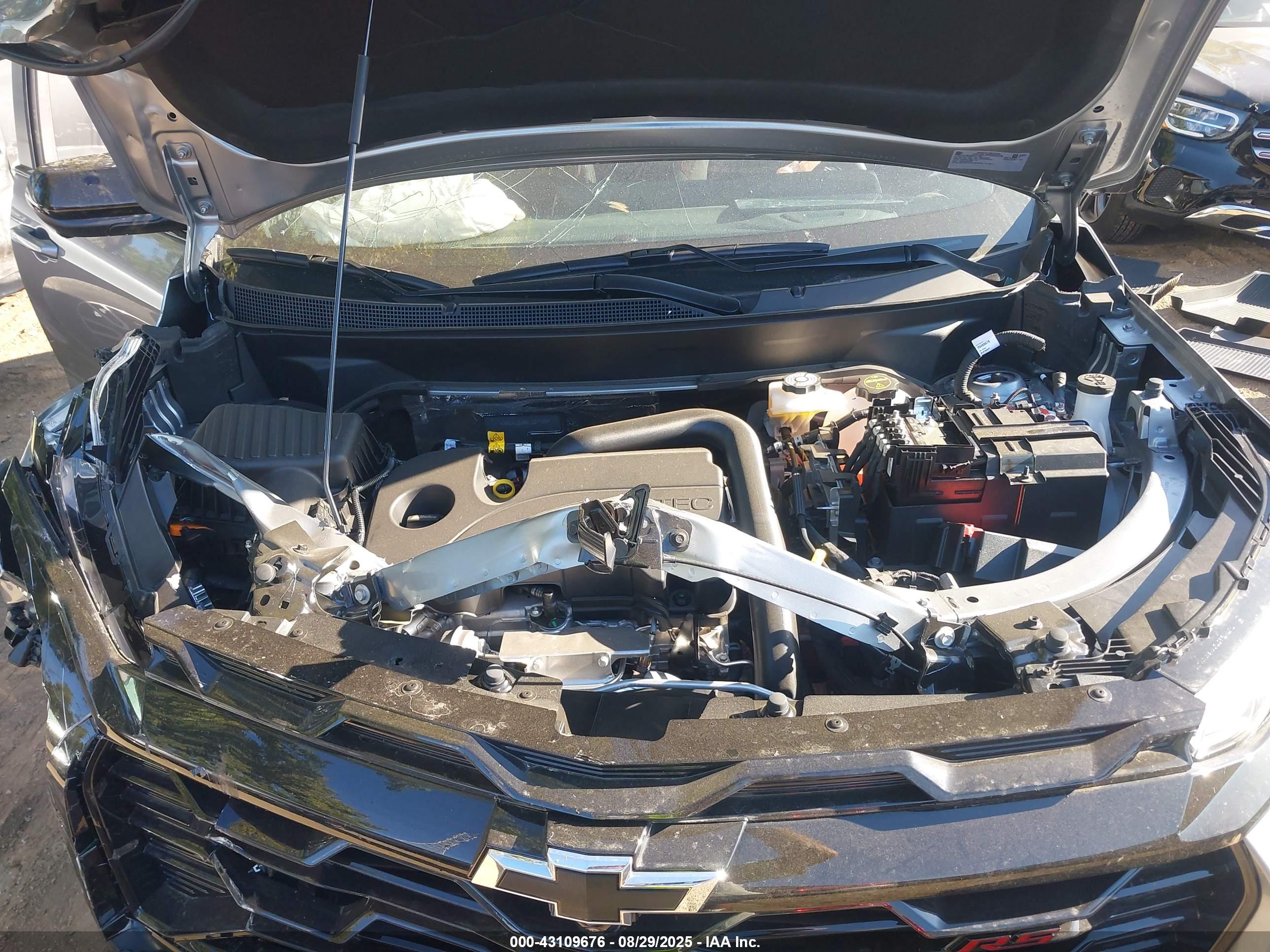CHEVROLET EQUINOX image 10