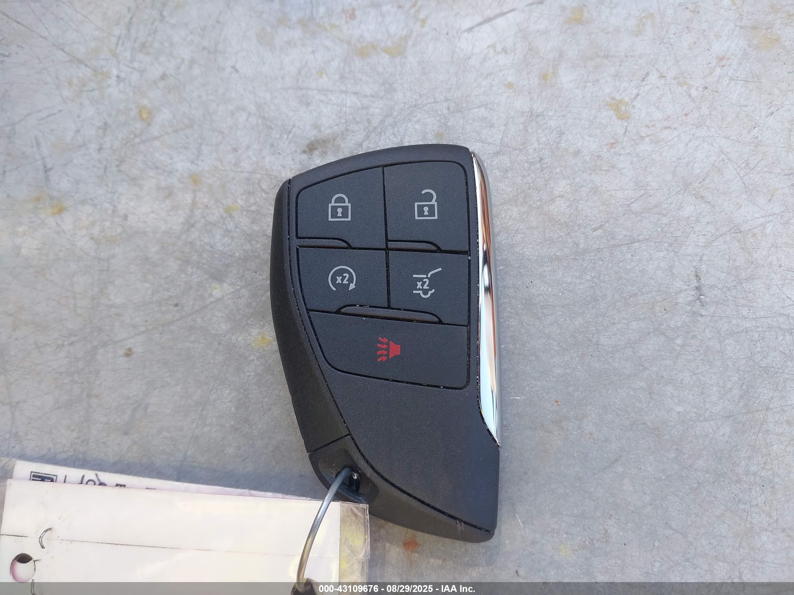 CHEVROLET EQUINOX image 11