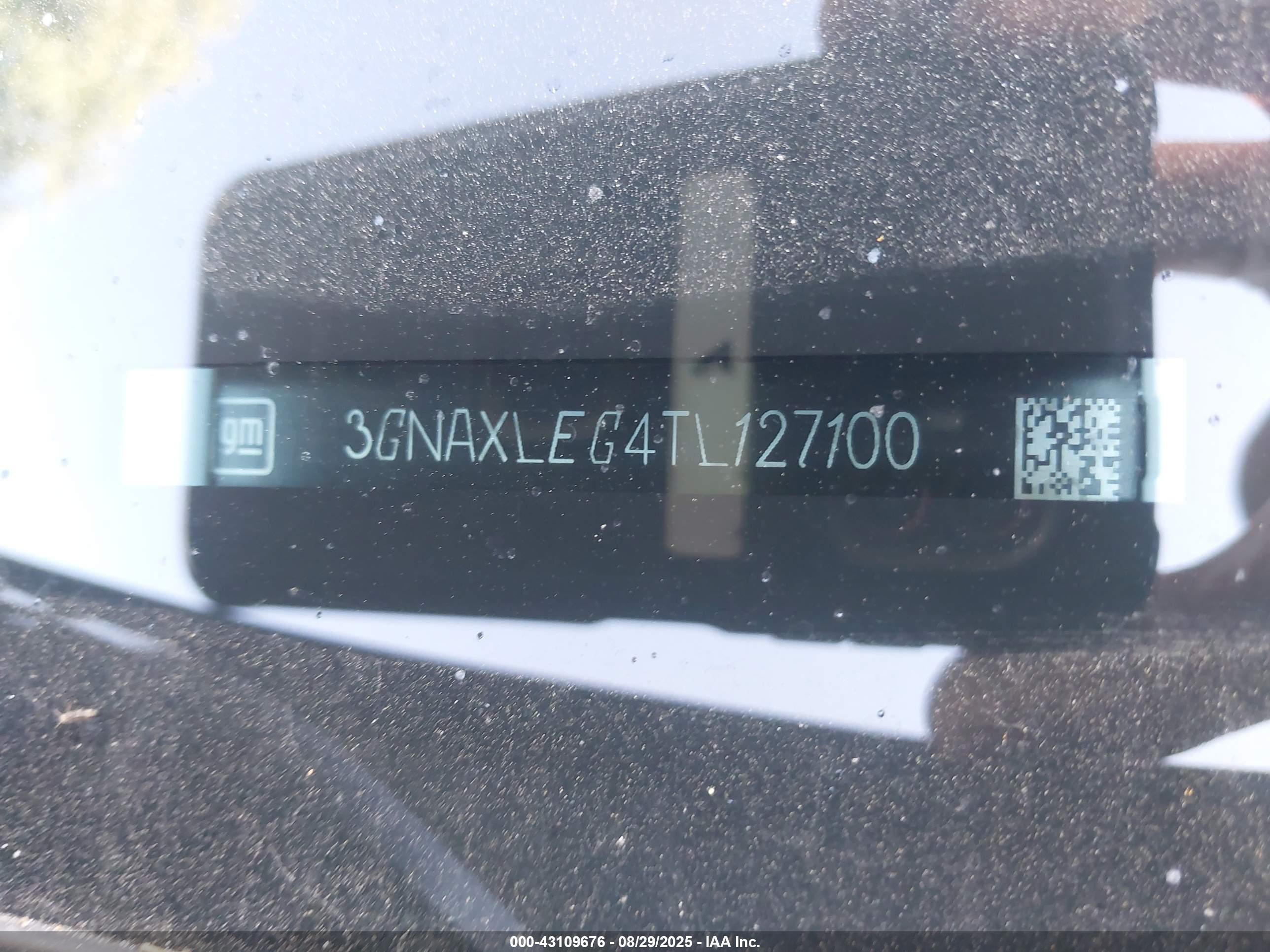 CHEVROLET EQUINOX image 9