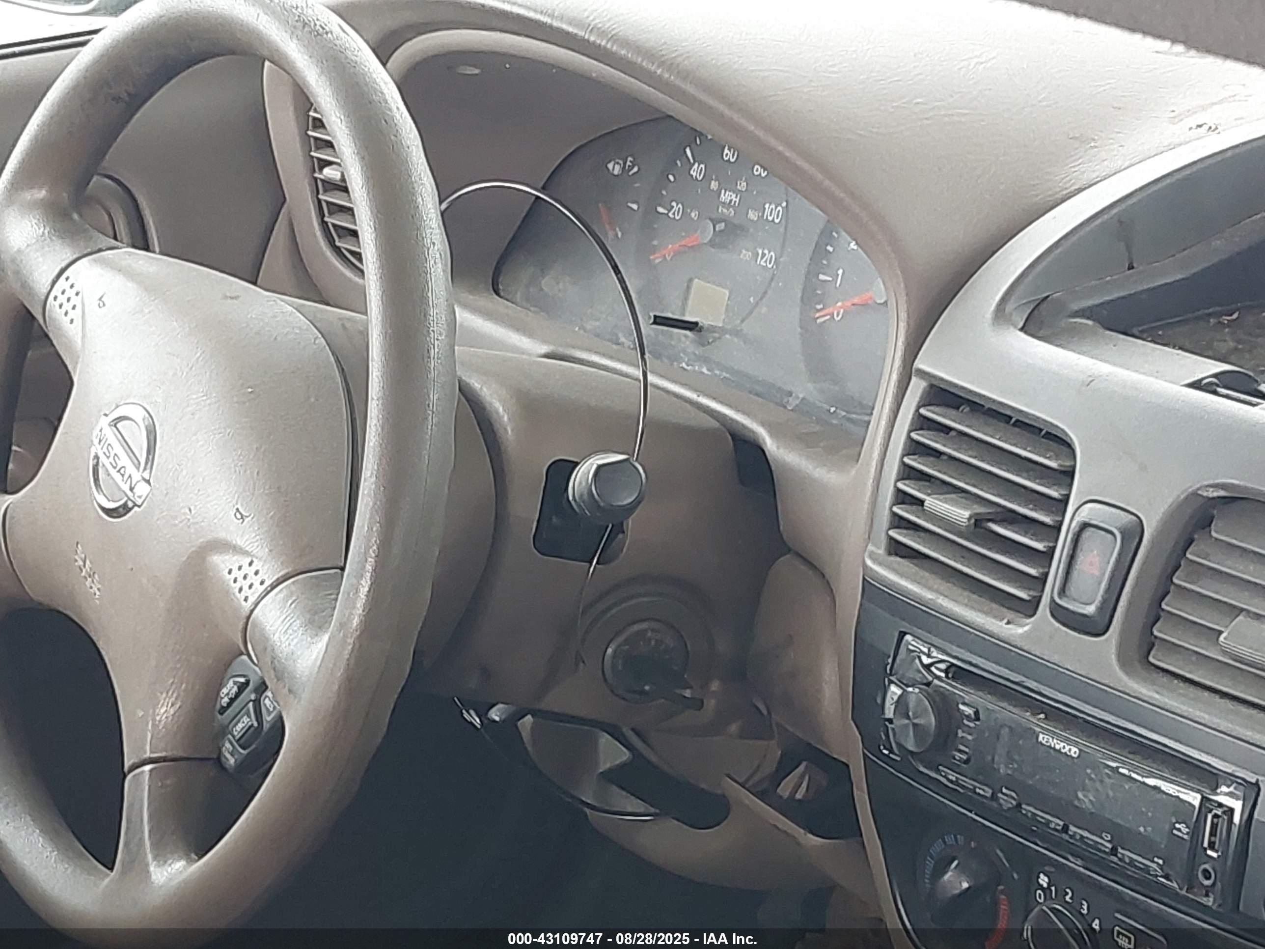 NISSAN SENTRA image 7