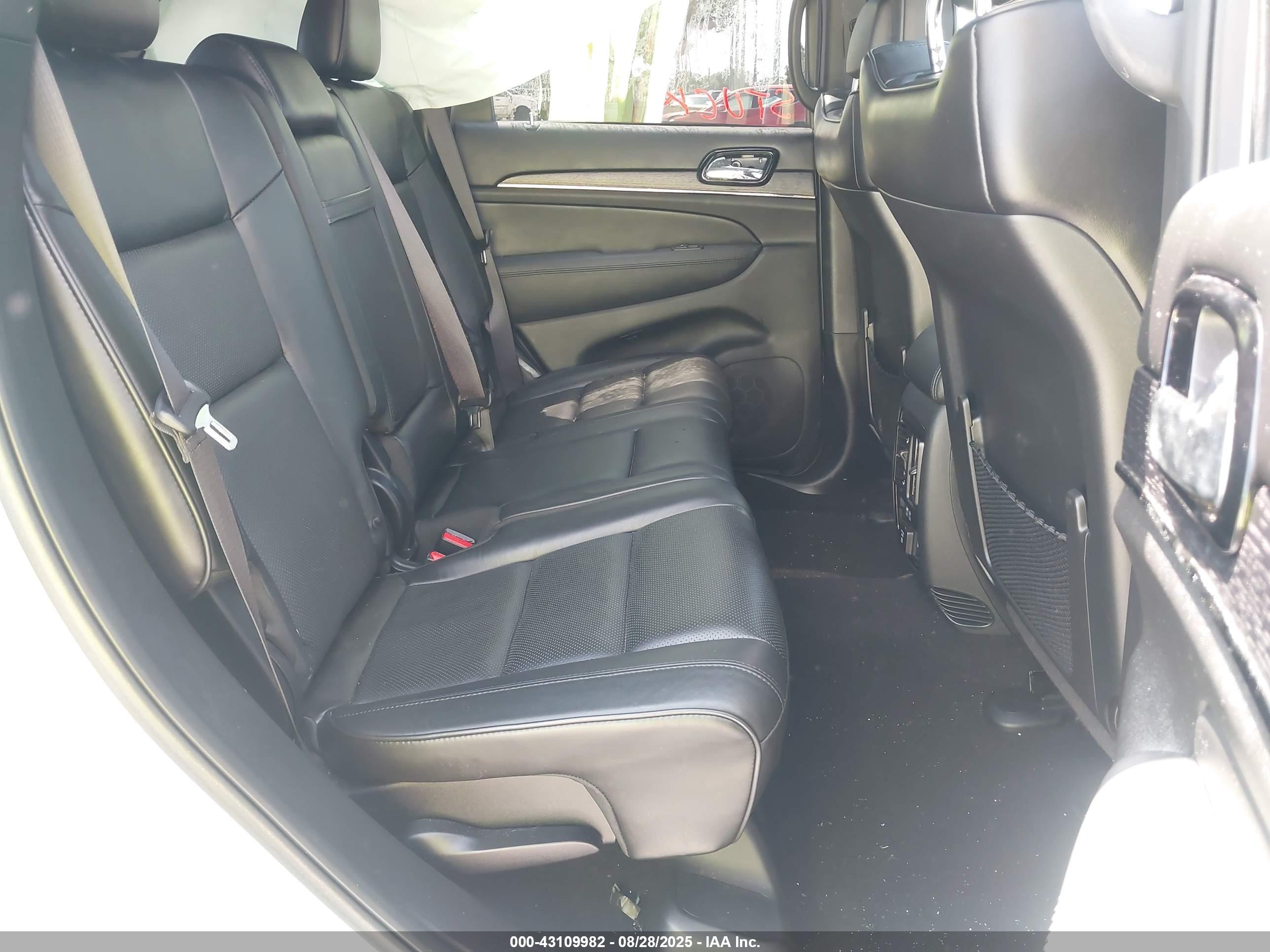 JEEP GRAND image 8