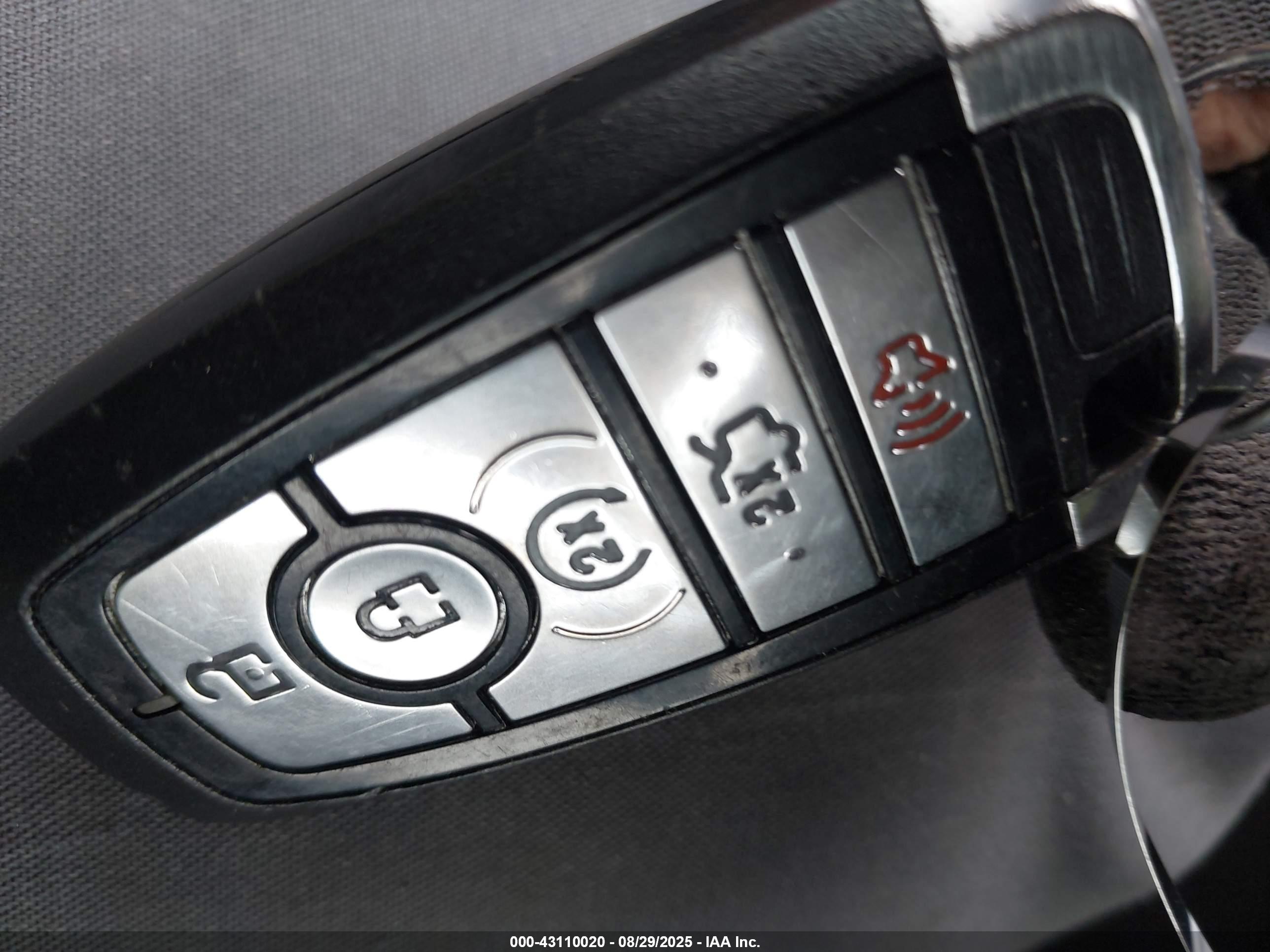 FORD MUSTANG image 11
