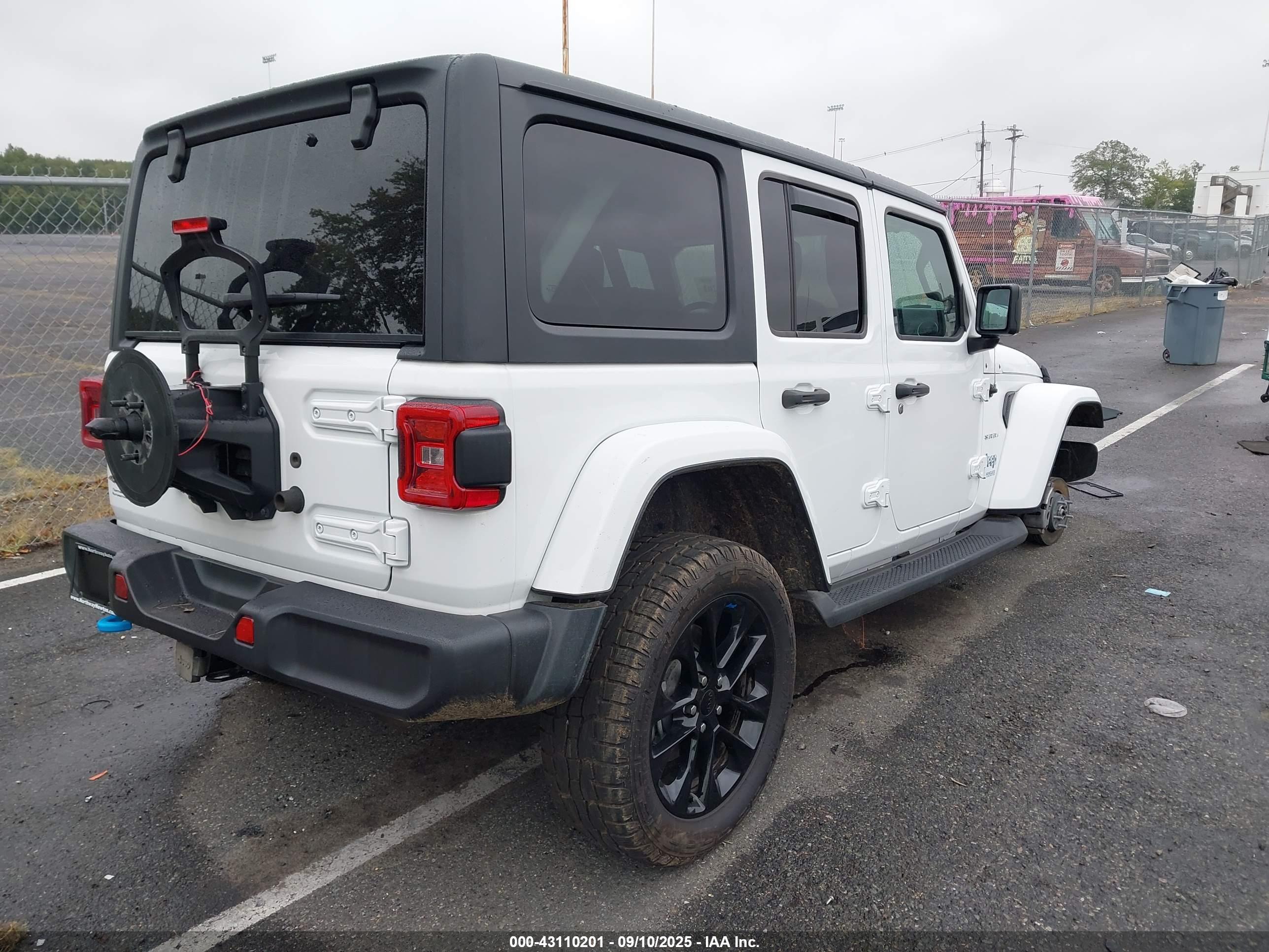 JEEP WRANGLER image 4