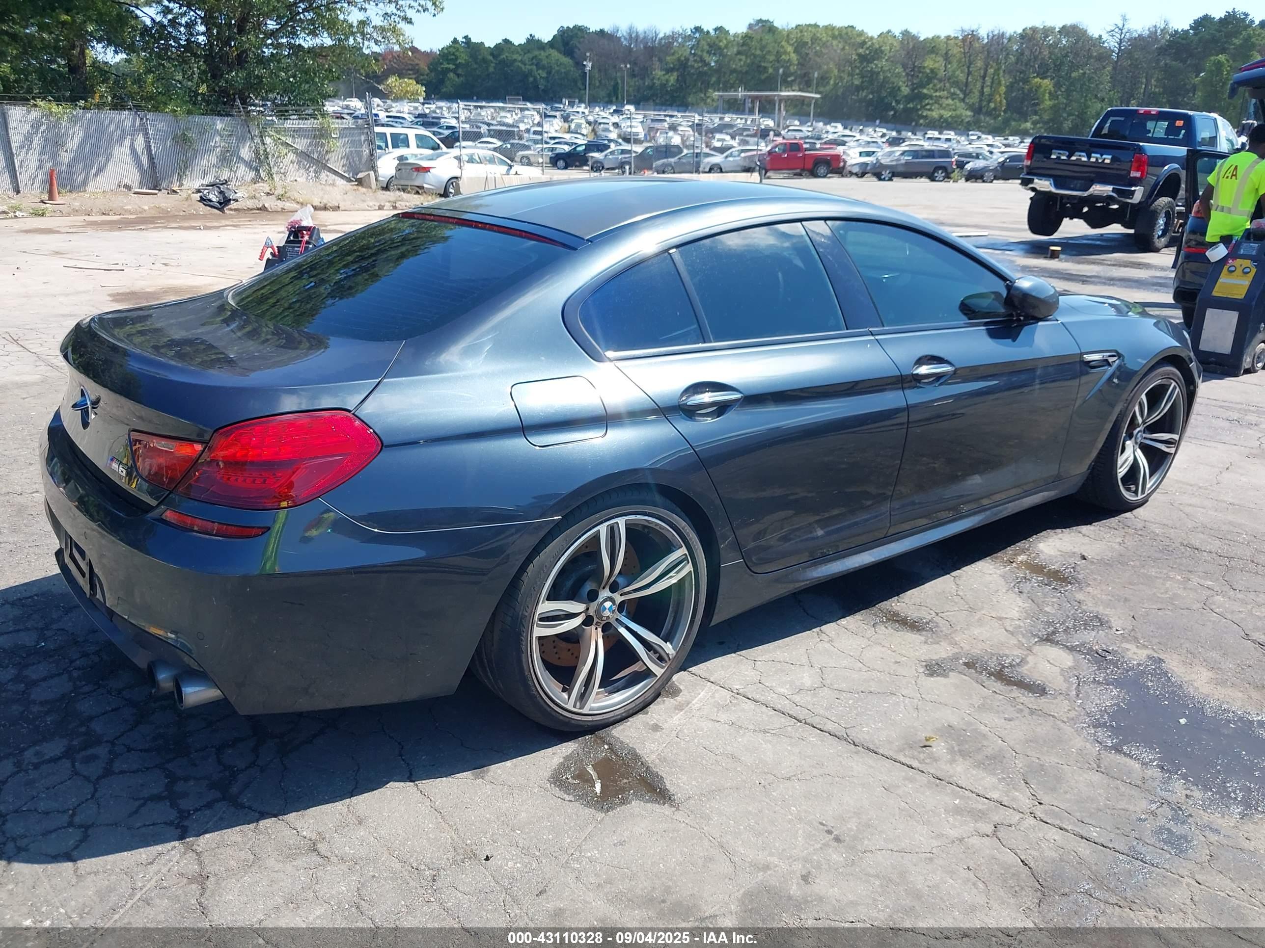 BMW M6 image 4
