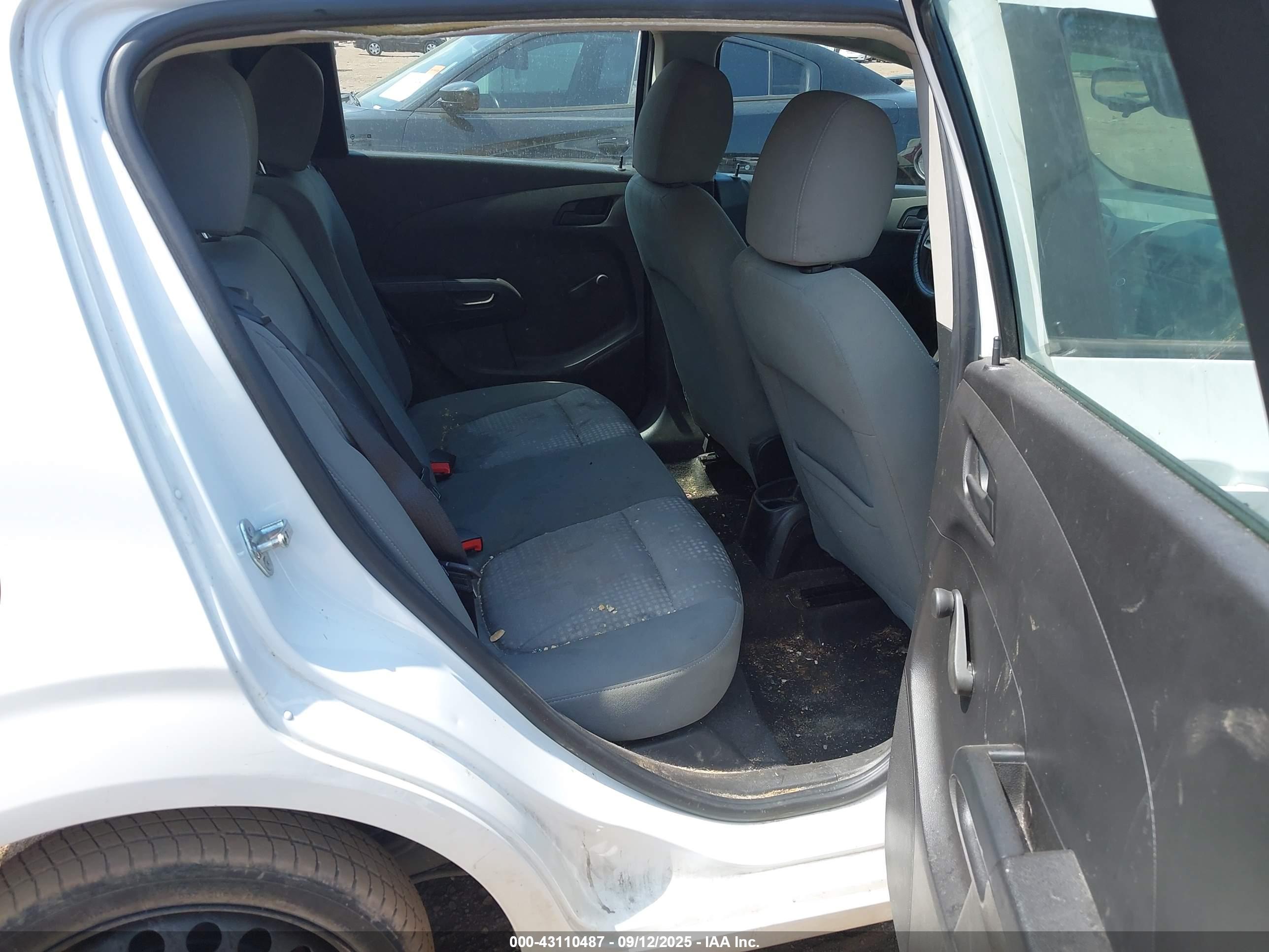 CHEVROLET SONIC image 8