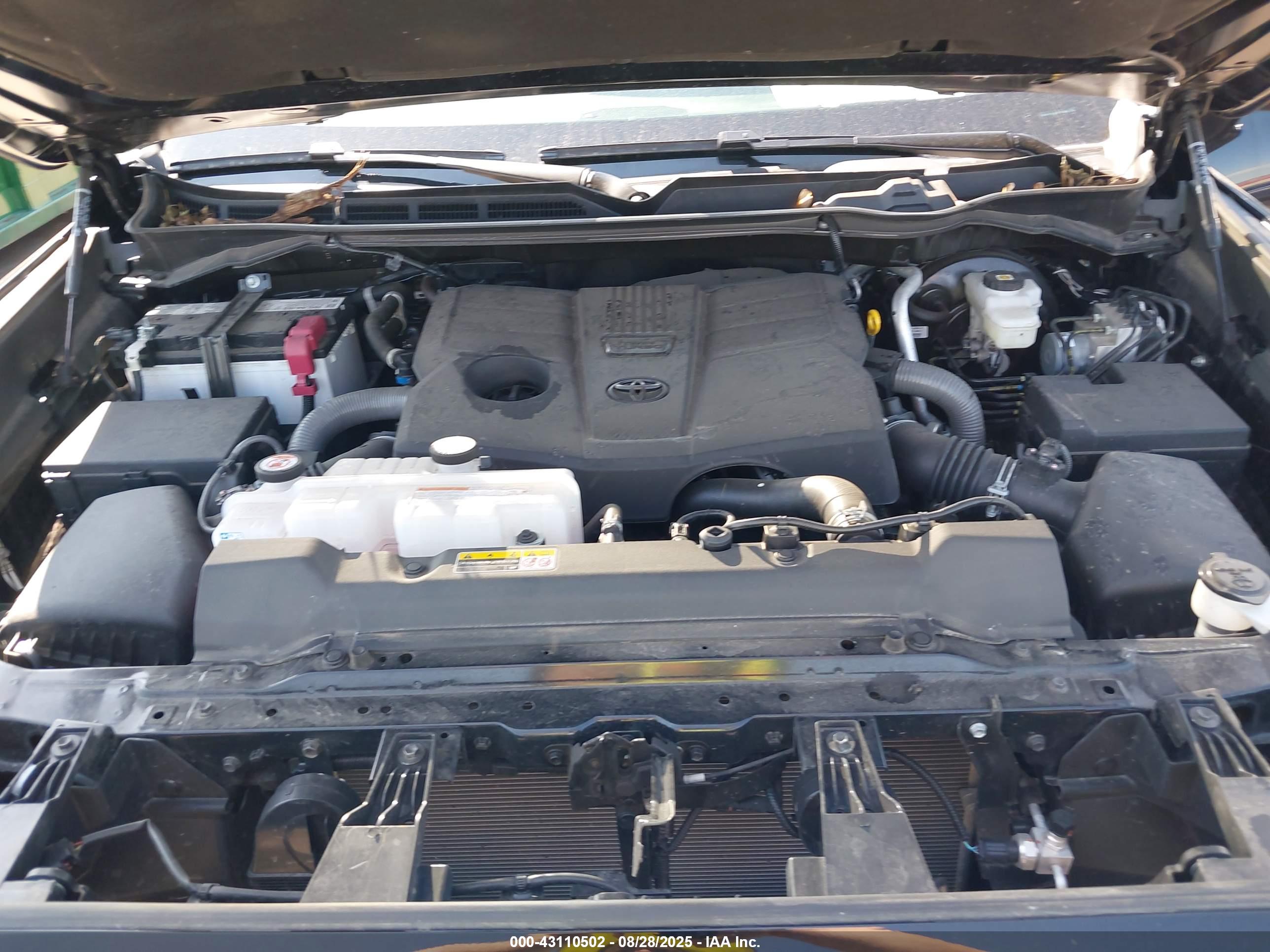 TOYOTA TUNDRA image 10