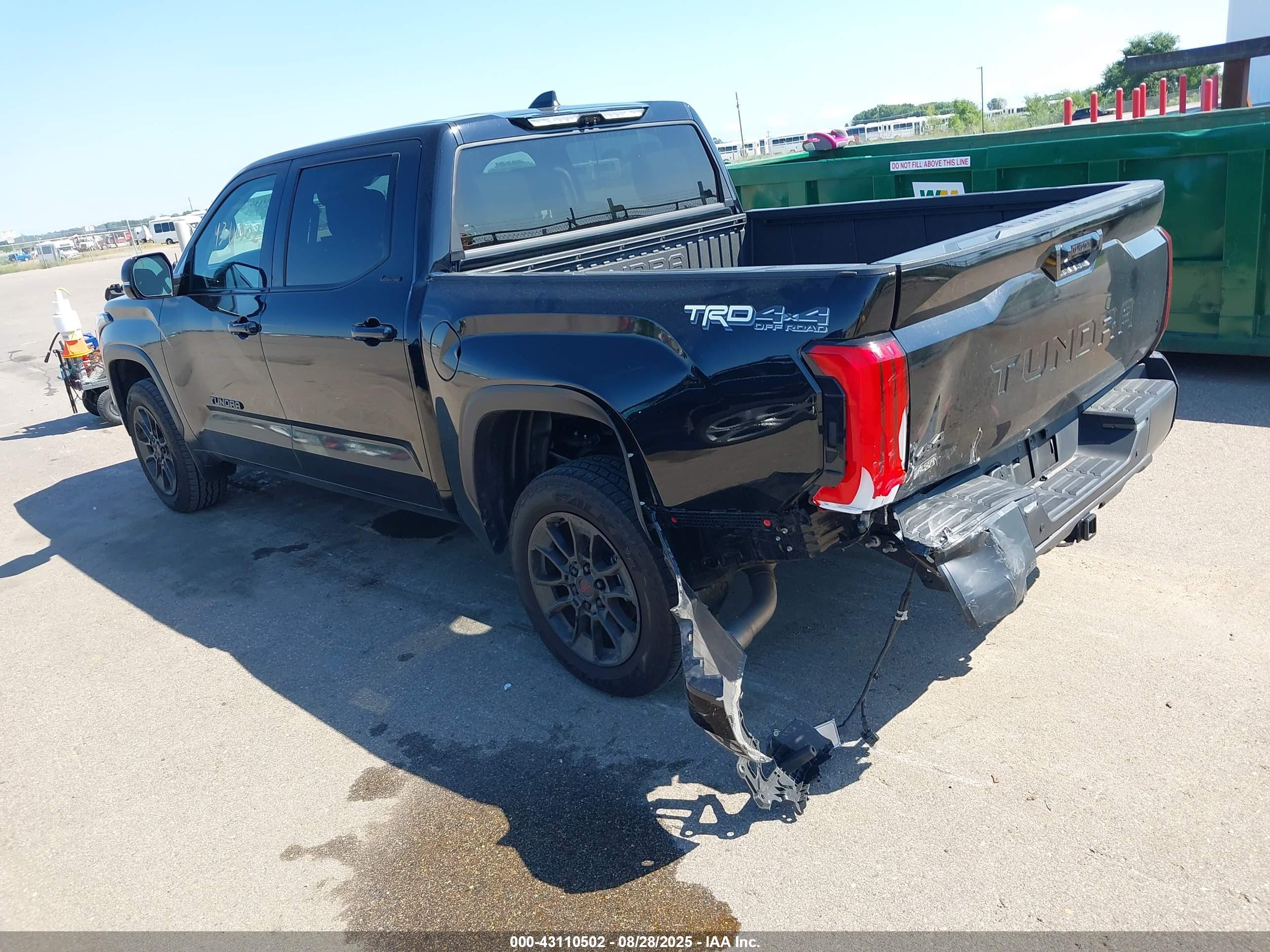 TOYOTA TUNDRA image 3