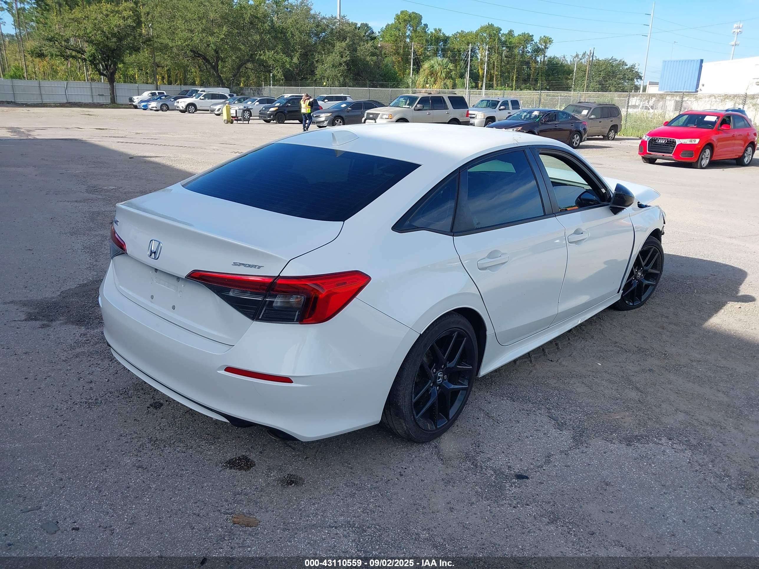 HONDA CIVIC image 4