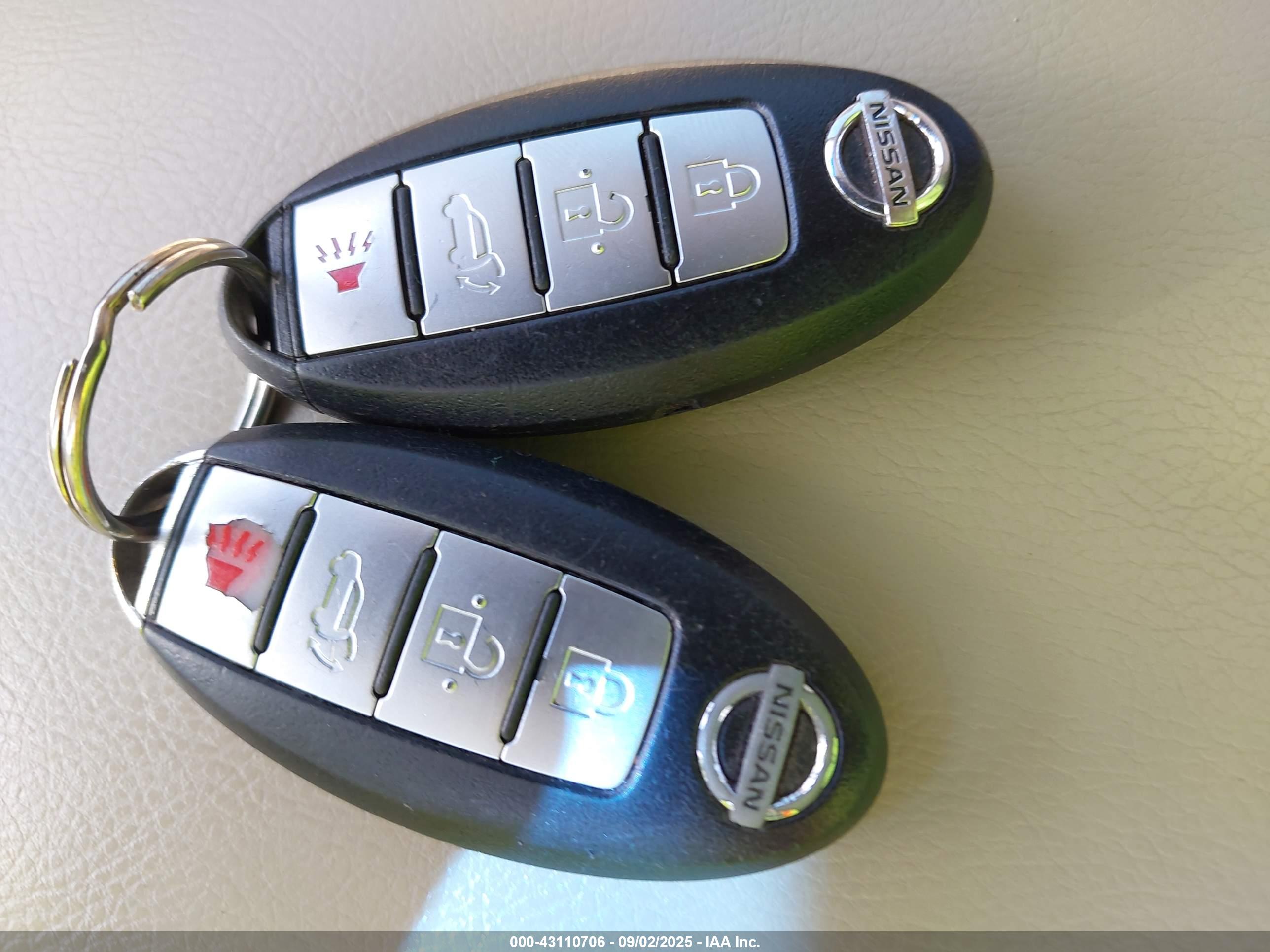 NISSAN MURANO image 11